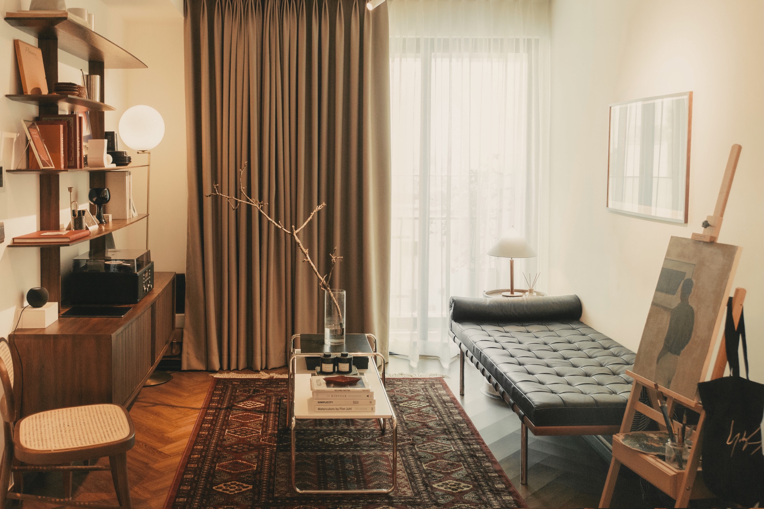 Giá rẻ kịch sàn - Căn hộ 1PN view trung tâm thành phố nhộn nhịp,full nội thất hiện đại