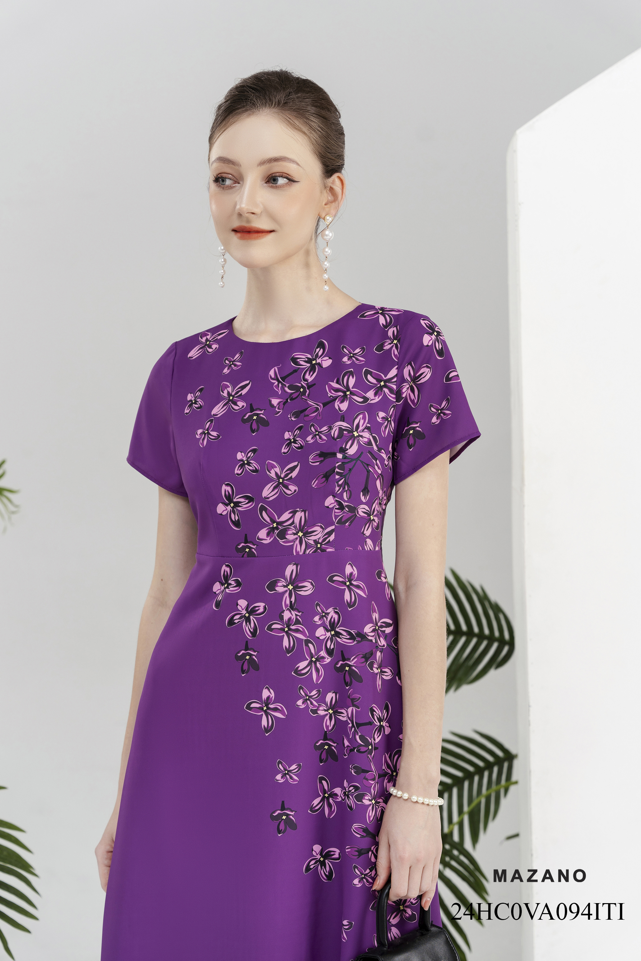 Đầm ôm chân rủ họa tiết in