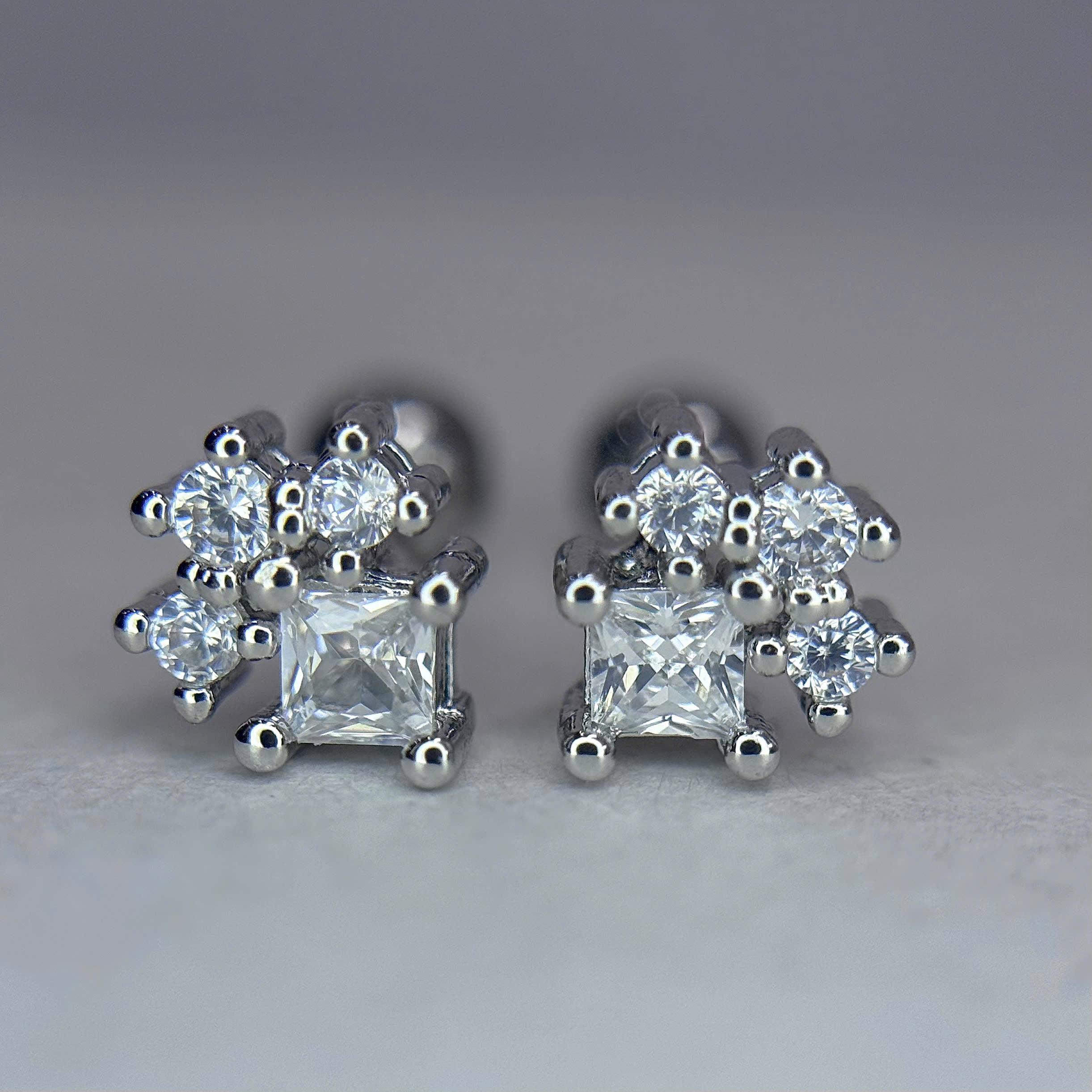 Khuyên kiểu 4 đá dẹt