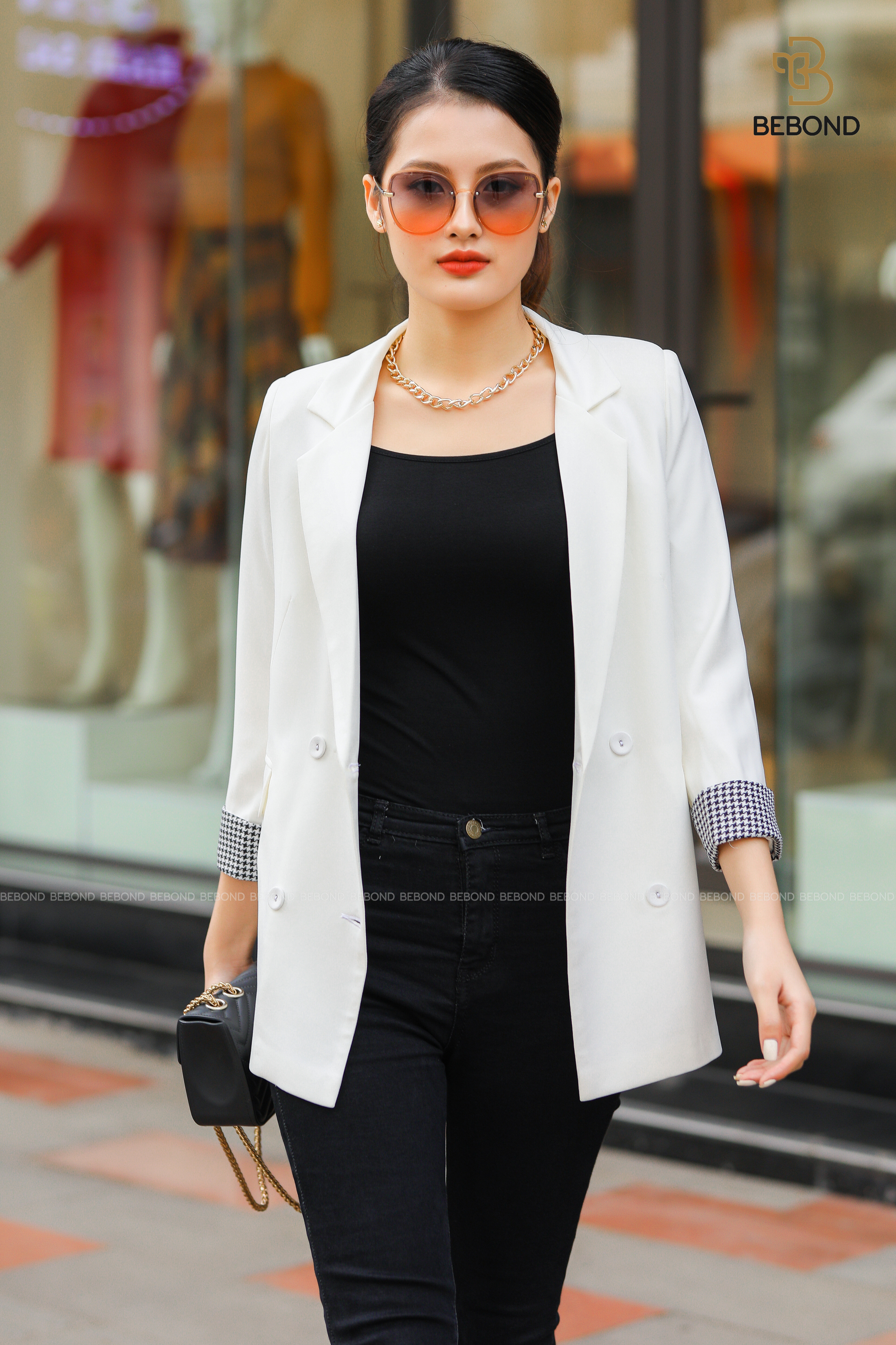 ÁO BLAZER MÀU TRẮNG- NELYS