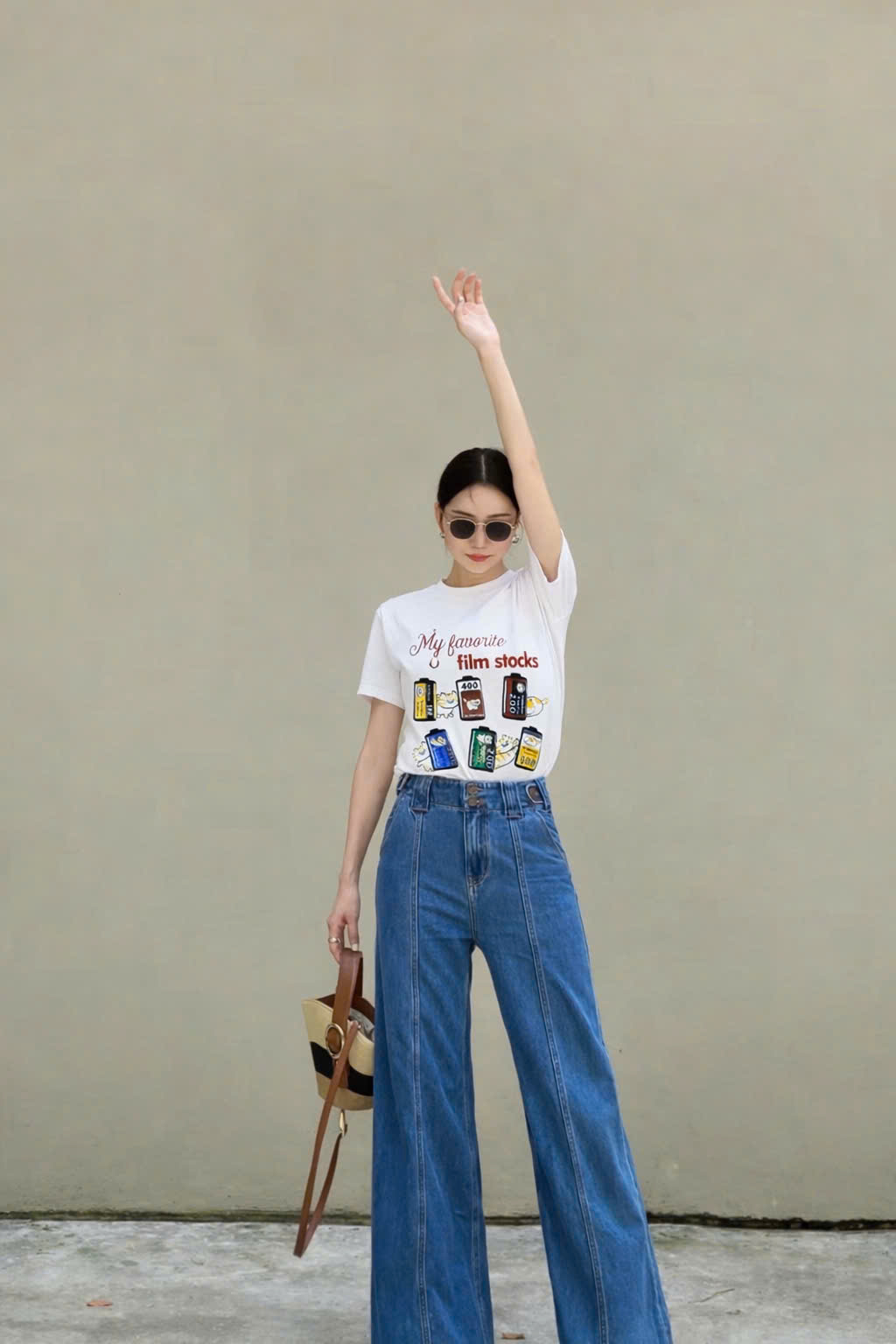 A73 ÁO THUN TRẮNG_thumbnail_1