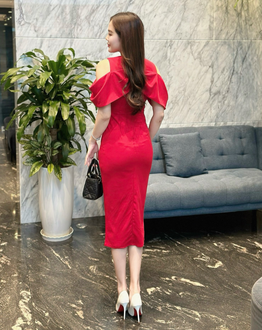 Đầm ôm body kiểu rớt vai xẻ tà sang trọng_thumbnail_6