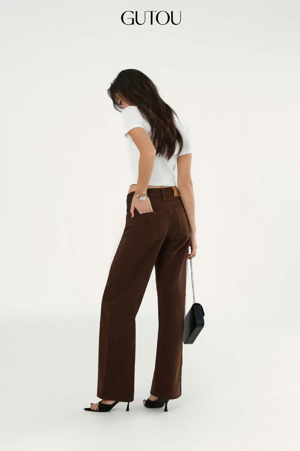 [ GUTOU ] Quần Jean Suông Heart Embroi_thumbnail_12