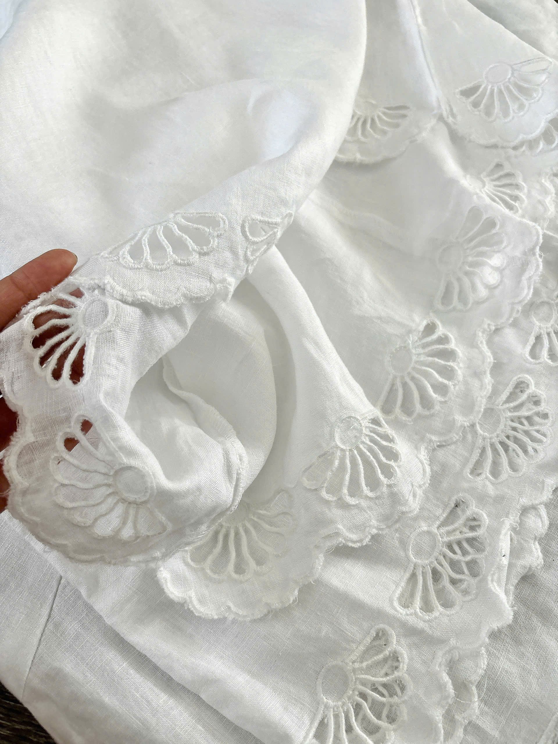 A445 ÁO KIỂU LINEN SN TRẮNG_thumbnail_10