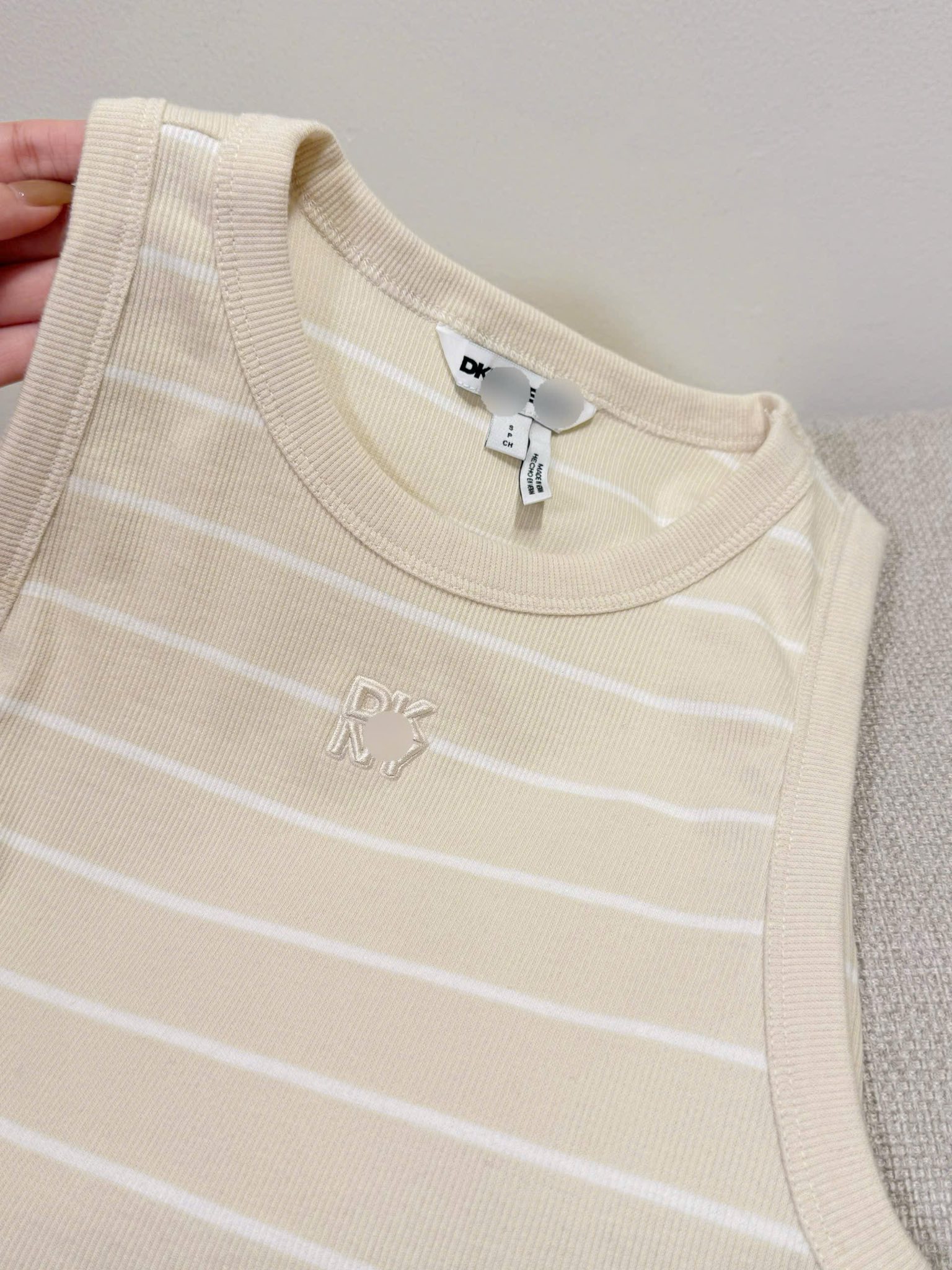 E290 ĐẦM BODY BA LỖ ĐEN KẺ TRẮNG PHỐI XẺ DKNY_thumbnail_2