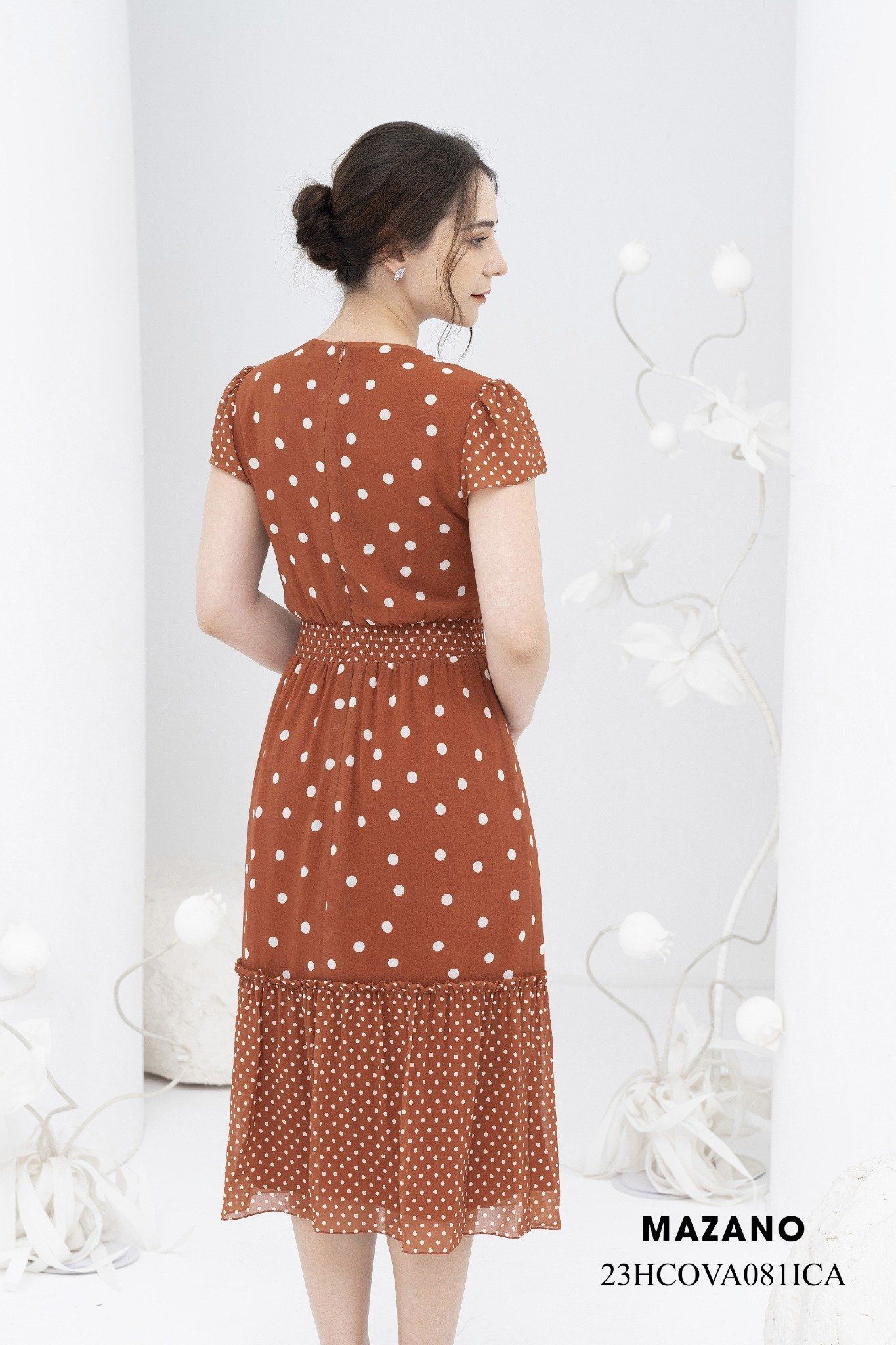 Váy Đầm ôm Chân rủ tầng Vải voan Hoạ tiết chấm bi Cổ V Tay ngắn Dài trên bắp chân_thumbnail_2