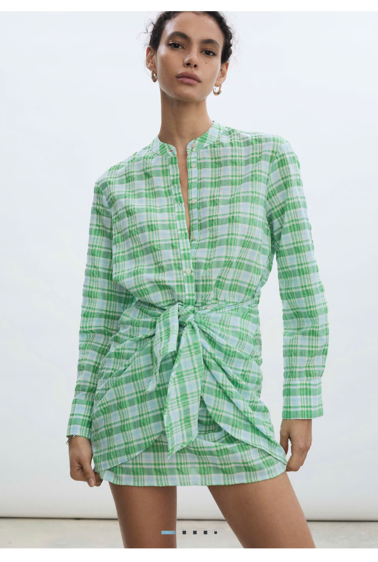 HV3 Đầm caro xanh