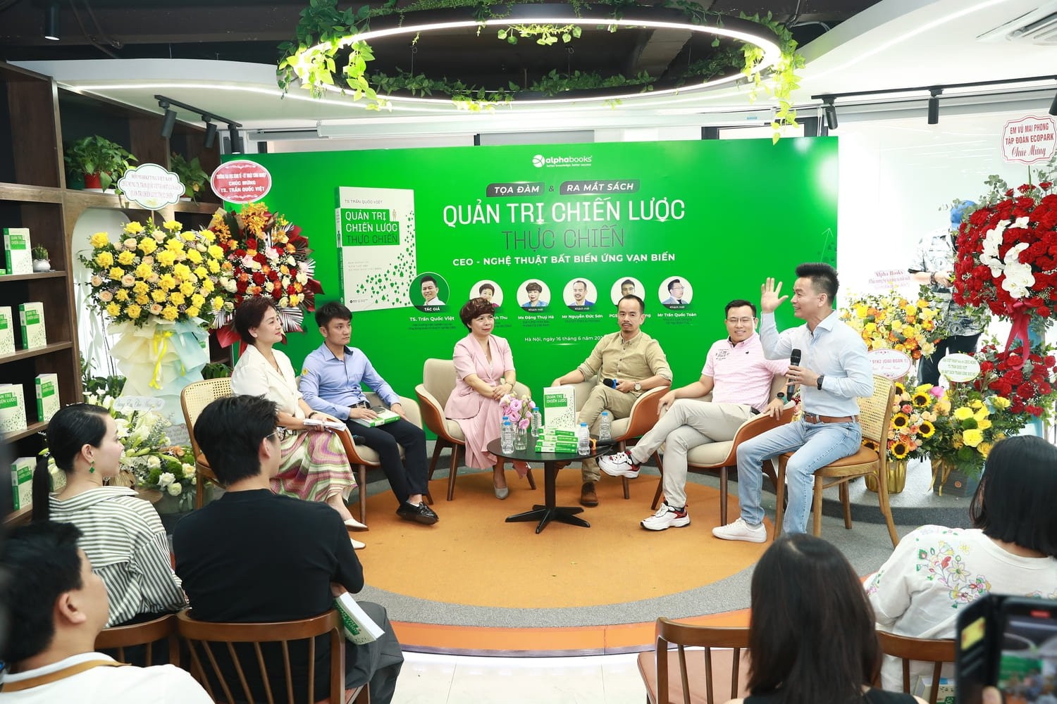 Ra mắt sách “Quản trị chiến lược thực chiến” của Tiến sĩ Trần Quốc Việt