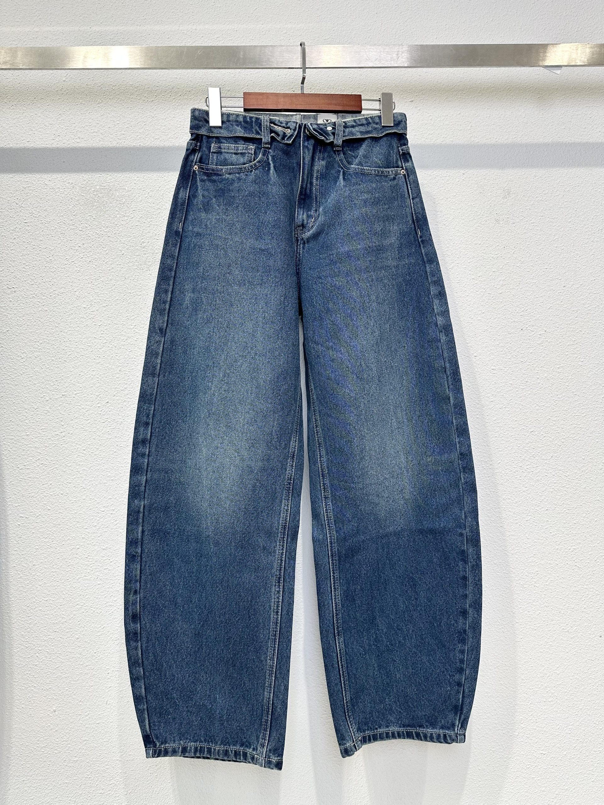 QUAN JEAN