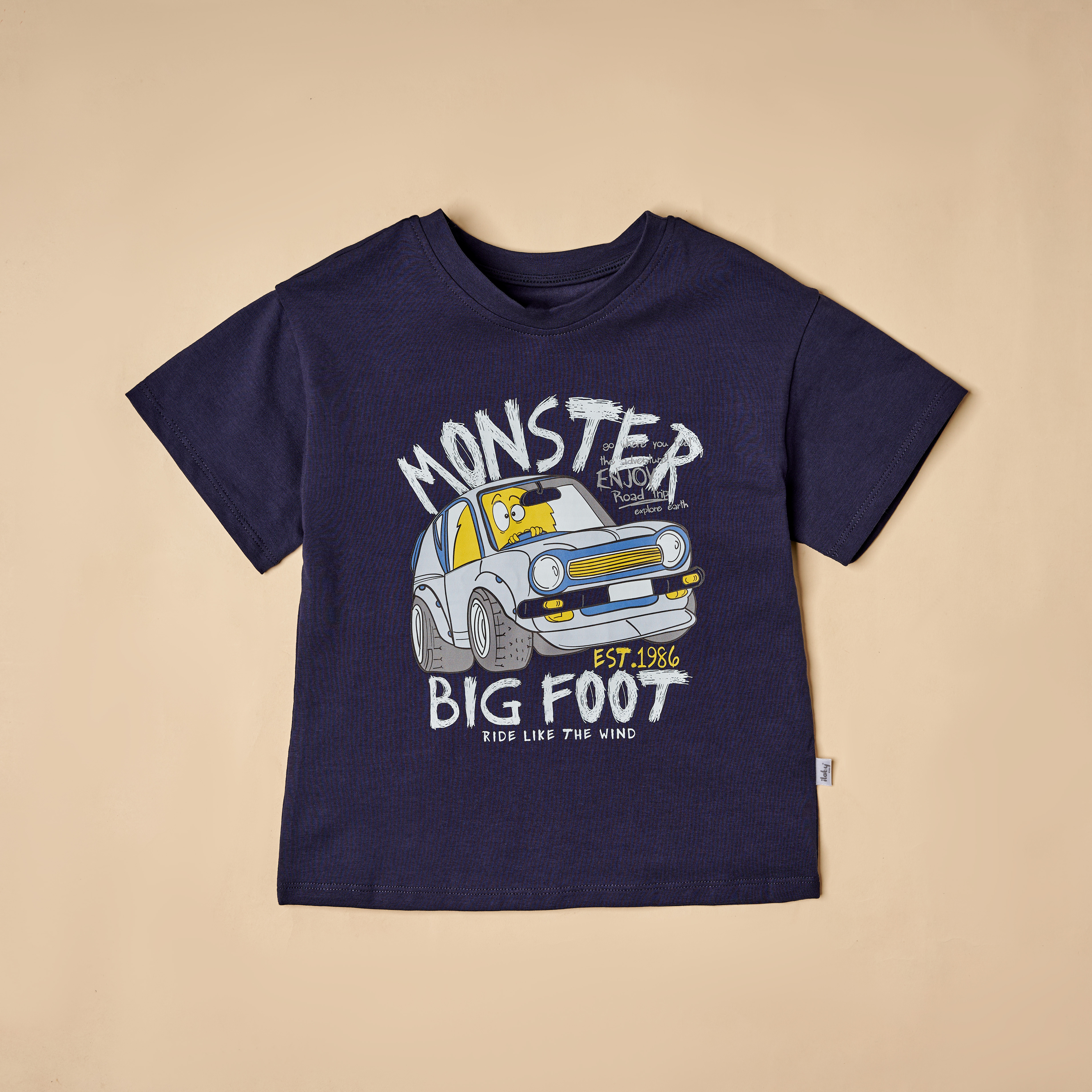 Áo phông Monster Bigfoot