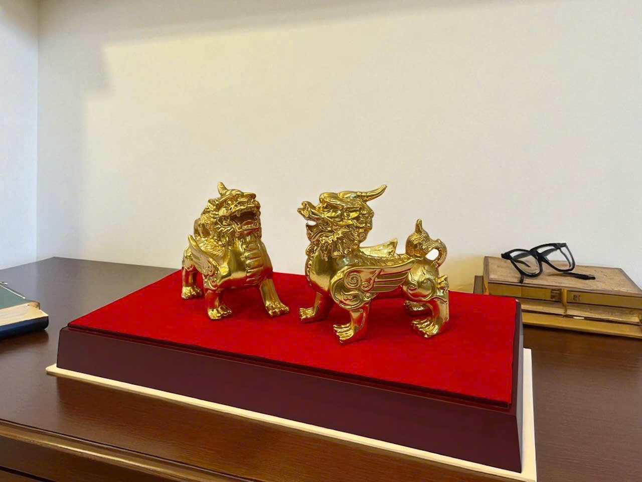 Tượng tỳ hưu cánh tiên dát vàng 9999_thumbnail_2