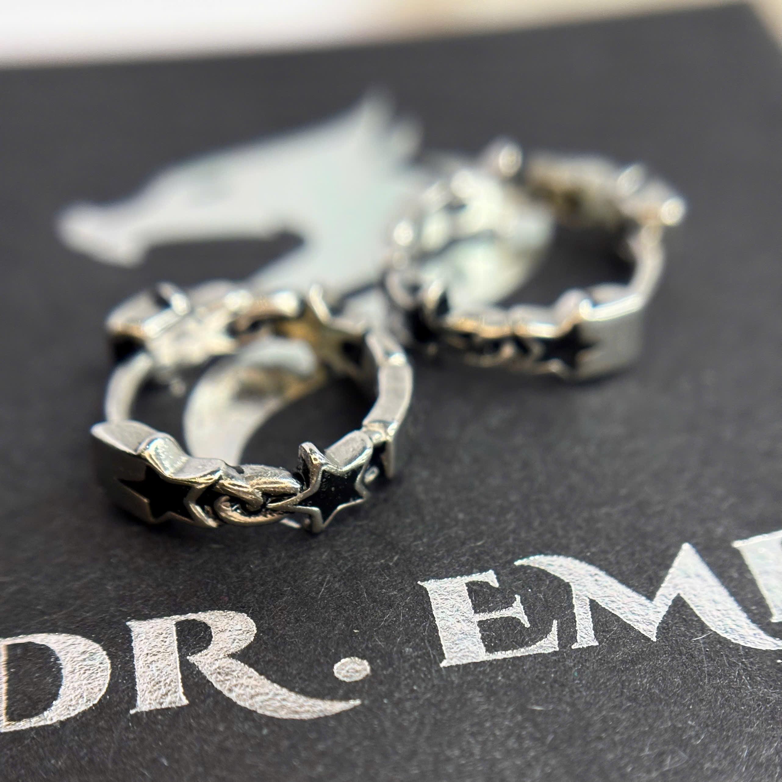 Khuyên vòng kiểu sao đen size 10