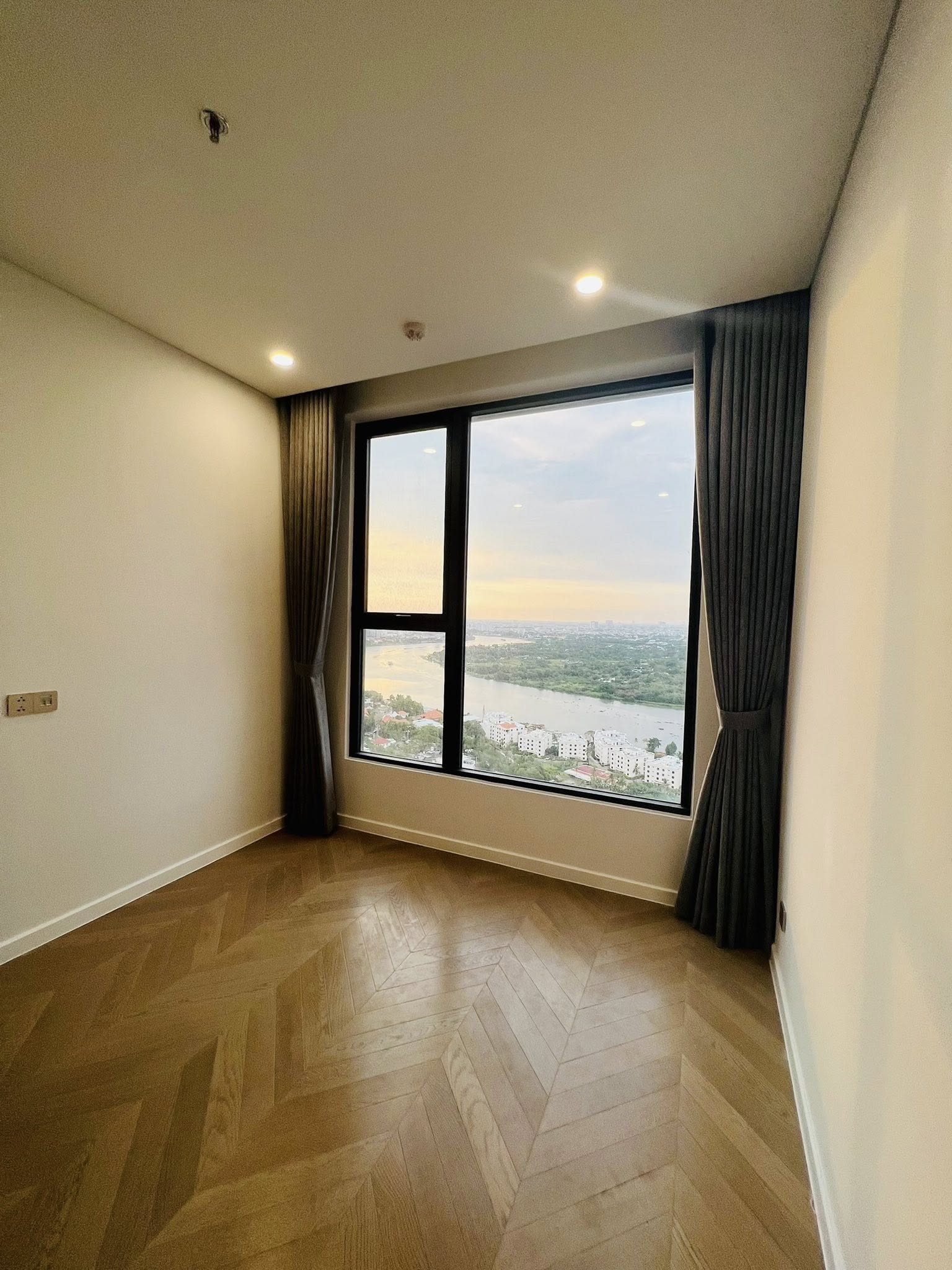 Cần bán căn hộ 2PN view sông Lumière – Ở ngay, pháp lý chuẩn, nhận nhà liền tay_thumbnail_1