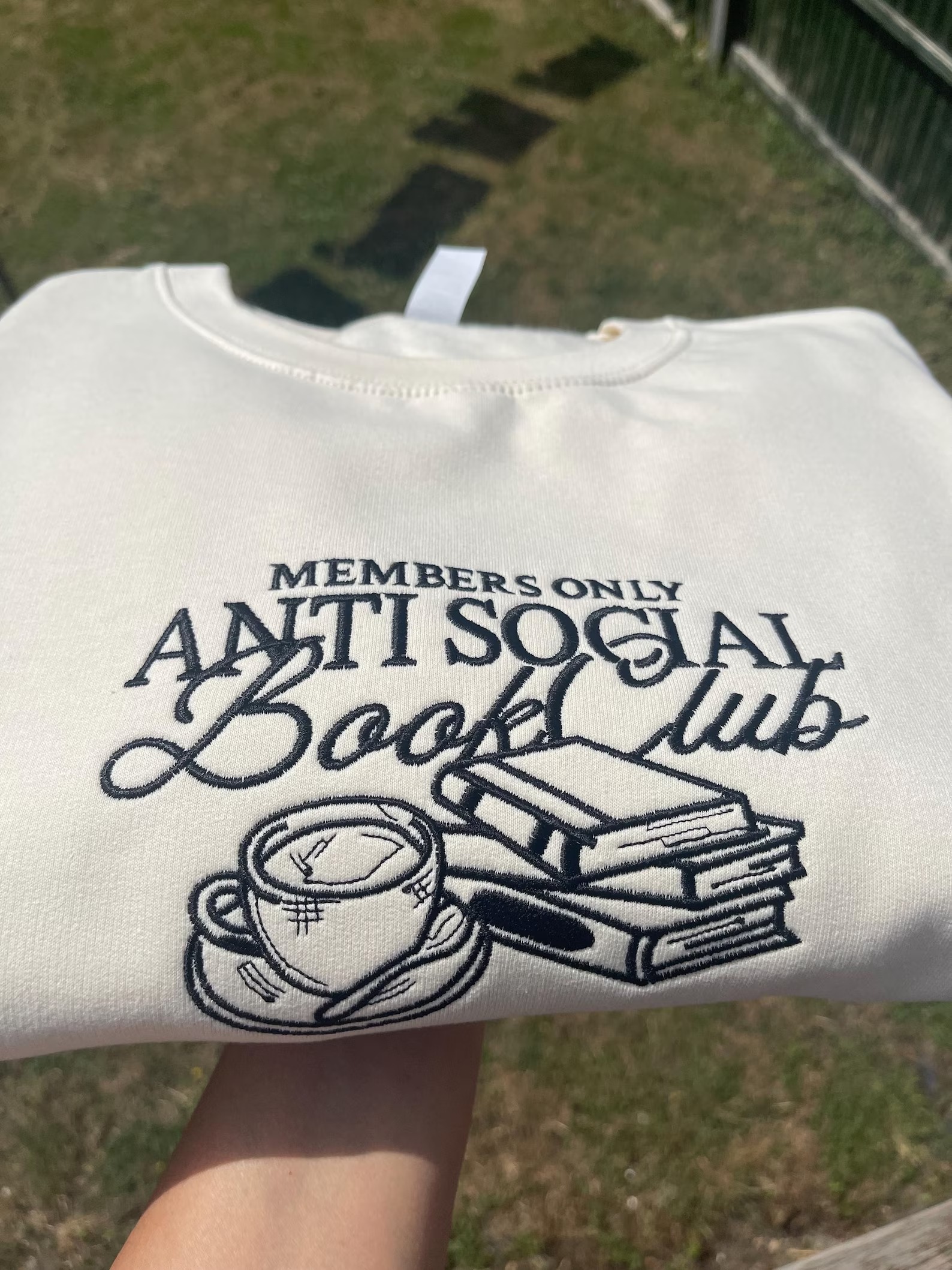 Embroidered Sweatshirt for Readers_thumbnail_1