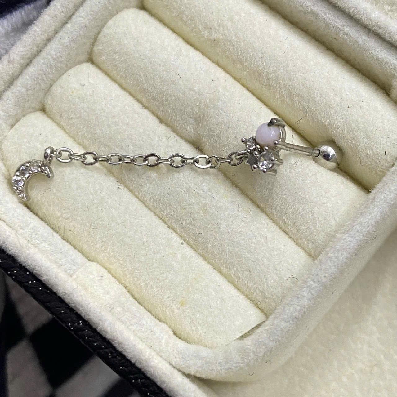 Khuyên kiểu xích rơi mặt trăng kim cương._thumbnail_1