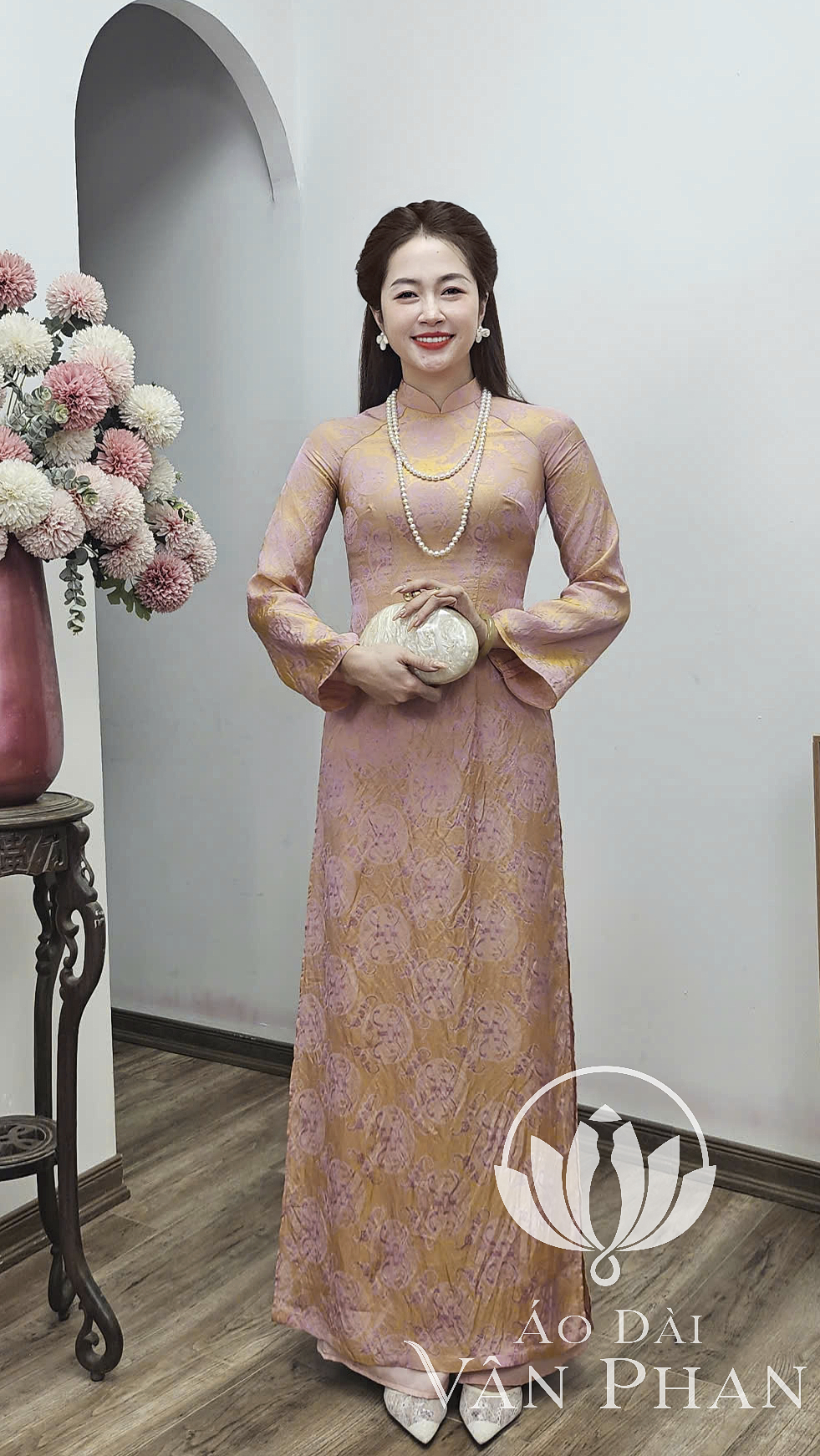 A3170 áo dài cổ 3p tay loe dài tơ tằm thọ dơi hồng