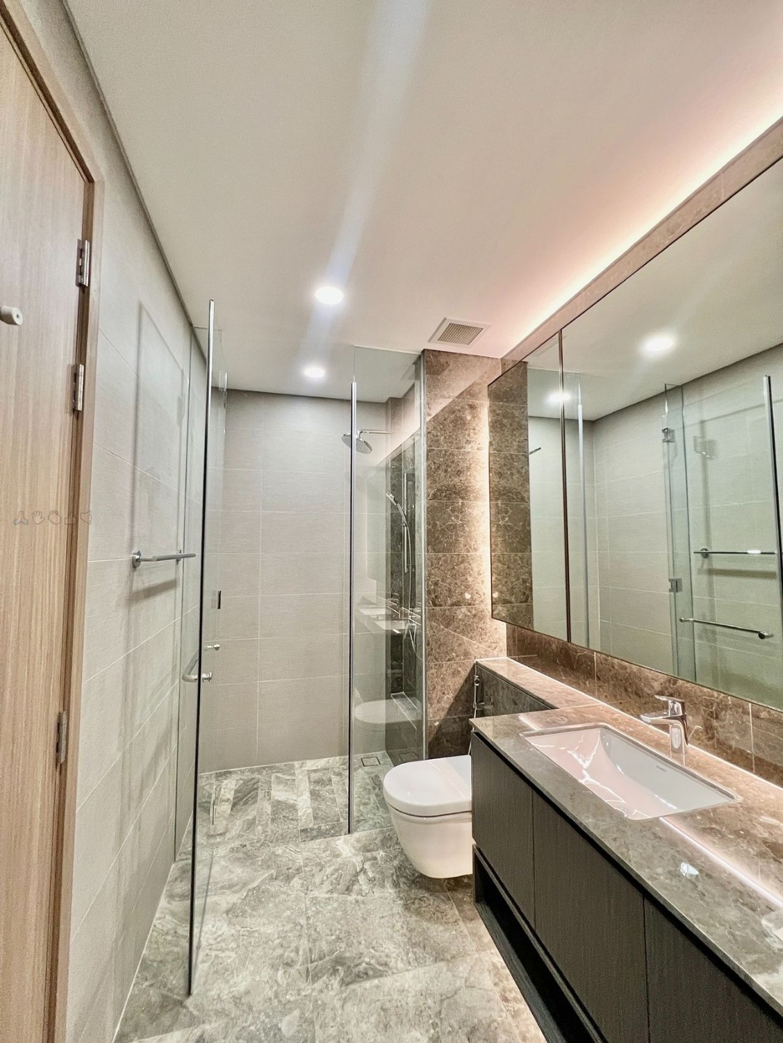 BÁN DEAL GIÁ TỐT NHẤT - 𝐭𝐡𝐚́𝐧𝐠 𝟒_𝐂𝐀̆𝐍 𝟑 𝐏𝐇𝐎̀𝐍𝐆 𝐍𝐆𝐔̉_𝟏𝟒𝟎𝐦𝟐_𝐓𝐇𝐄 𝐑𝐈𝐕𝐄𝐑 𝐓𝐇𝐔̉ 𝐓𝐇𝐈𝐄̂𝐌_thumbnail_8