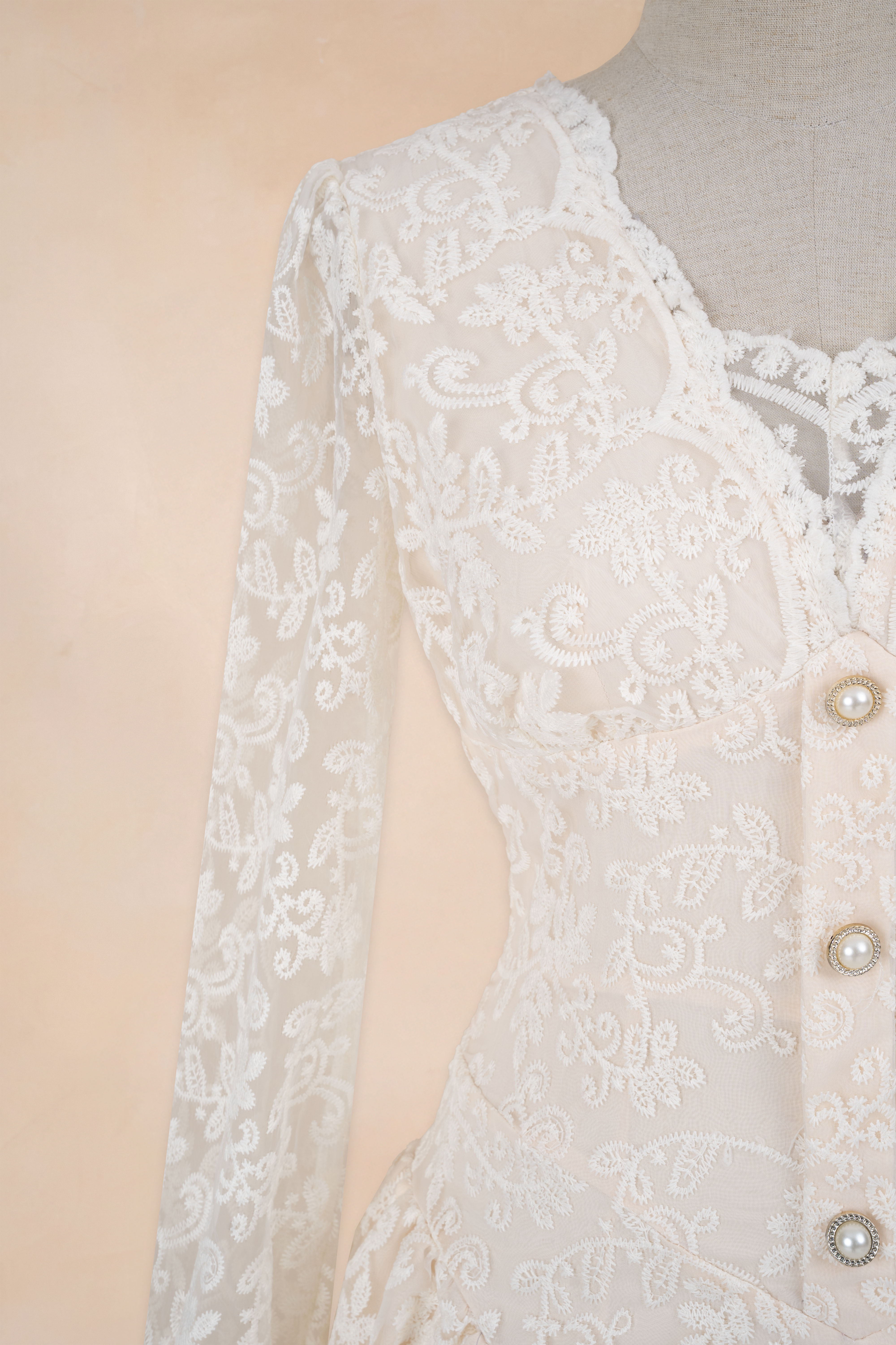 Đầm Xoè Cổ V Cúc Ngọc_thumbnail_3