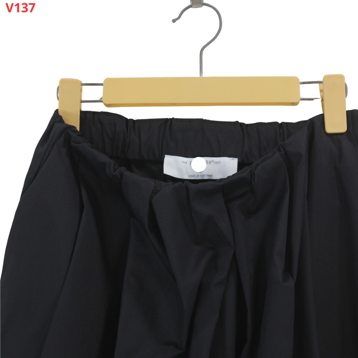 V137- CHÂN VÁY ĐEN_thumbnail_7