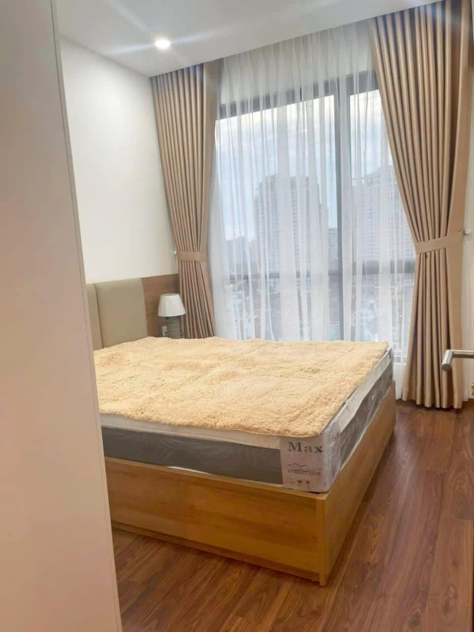 CHỦ NHÀ KÝ GỬI CHO THUÊ 𝗖𝗔̆𝗡 𝗛𝗢̣̂ 𝗢𝗡𝗘 𝗩𝗘𝗥𝗔𝗡𝗗𝗔𝗛 𝟯 𝗣𝗛𝗢̀𝗡𝗚 𝗡𝗚𝗨̉ 𝗖𝗔̆𝗡 𝗚𝗢́𝗖_thumbnail_2