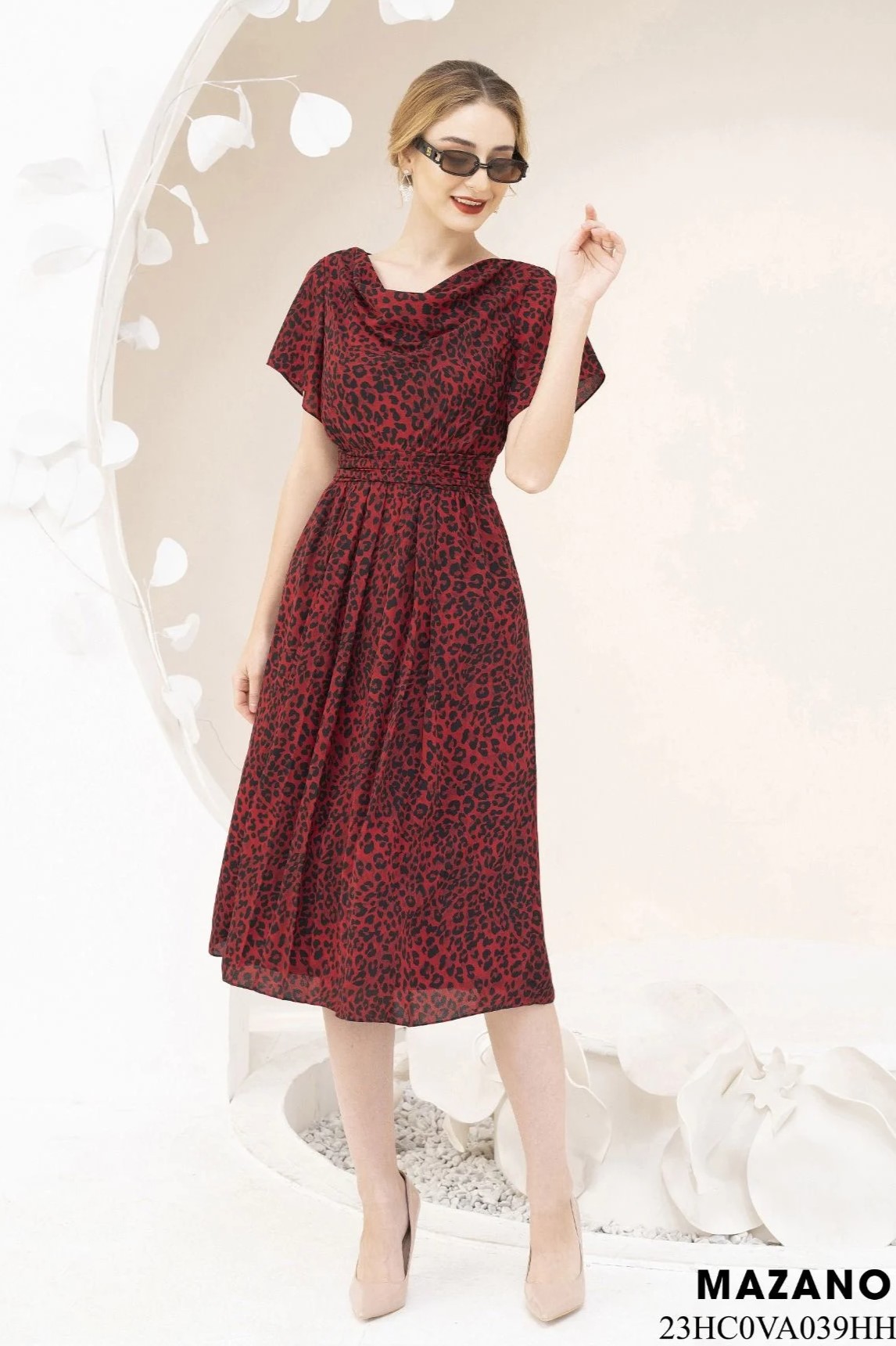 Đầm Da Báo Xếp Ly Cổ Đổ 23HC0VA039HHA