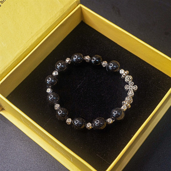 Vòng Mân Côi đá tóc đen (đặc tóc ) 10ly mix bạc Thái_thumbnail_1