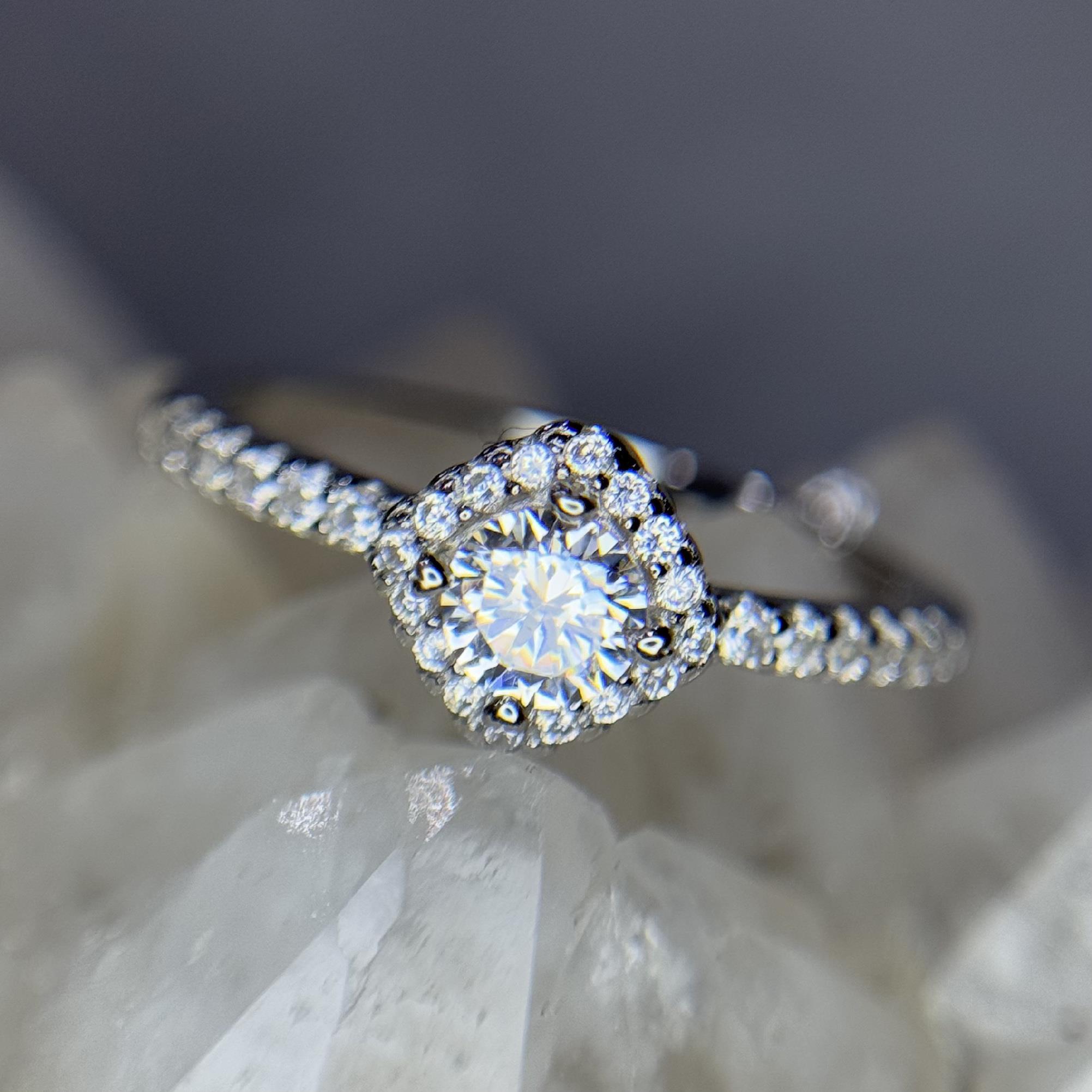 nhẫn bạc xi bạch kim viền kim cương mặt thoi vuông size 7