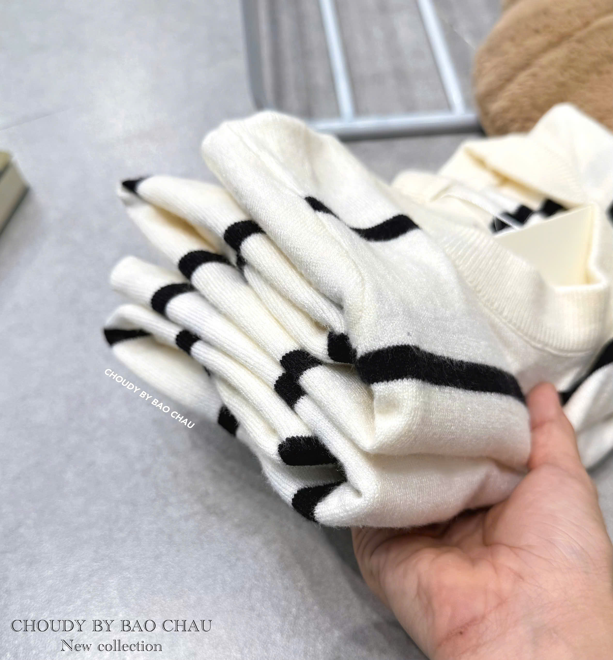 SALE U231 ÁO DỆT KIM KEM_thumbnail_2