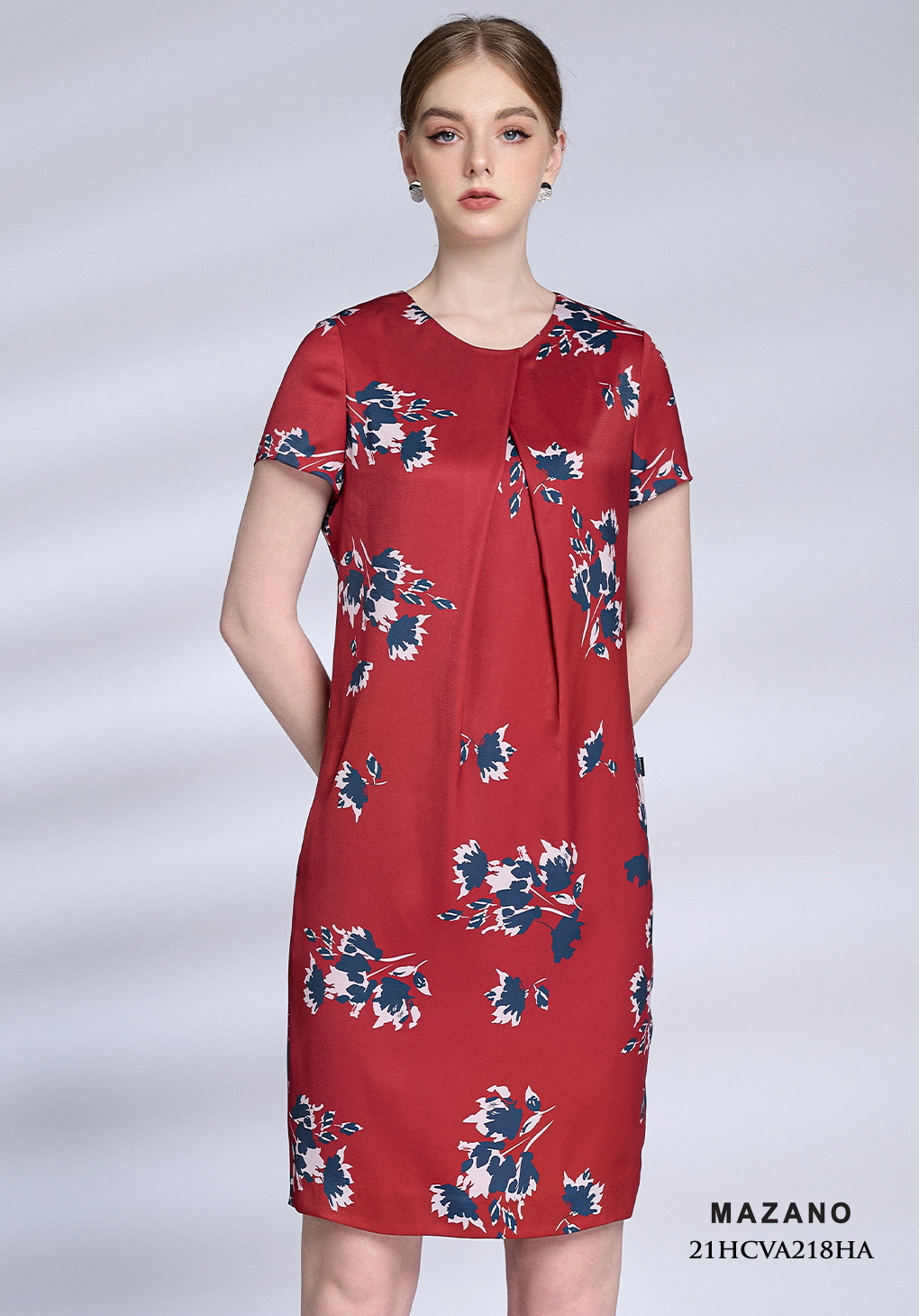 Váy đỏ suông họa tiết hoa cổ xếp_thumbnail_1