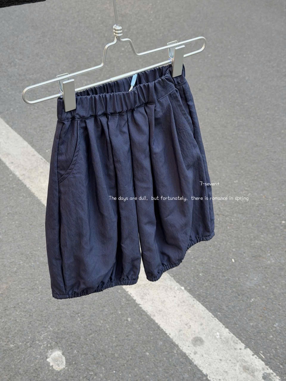 (H89) Quần bò giấy ống bo chun xanh navy hãng Seven