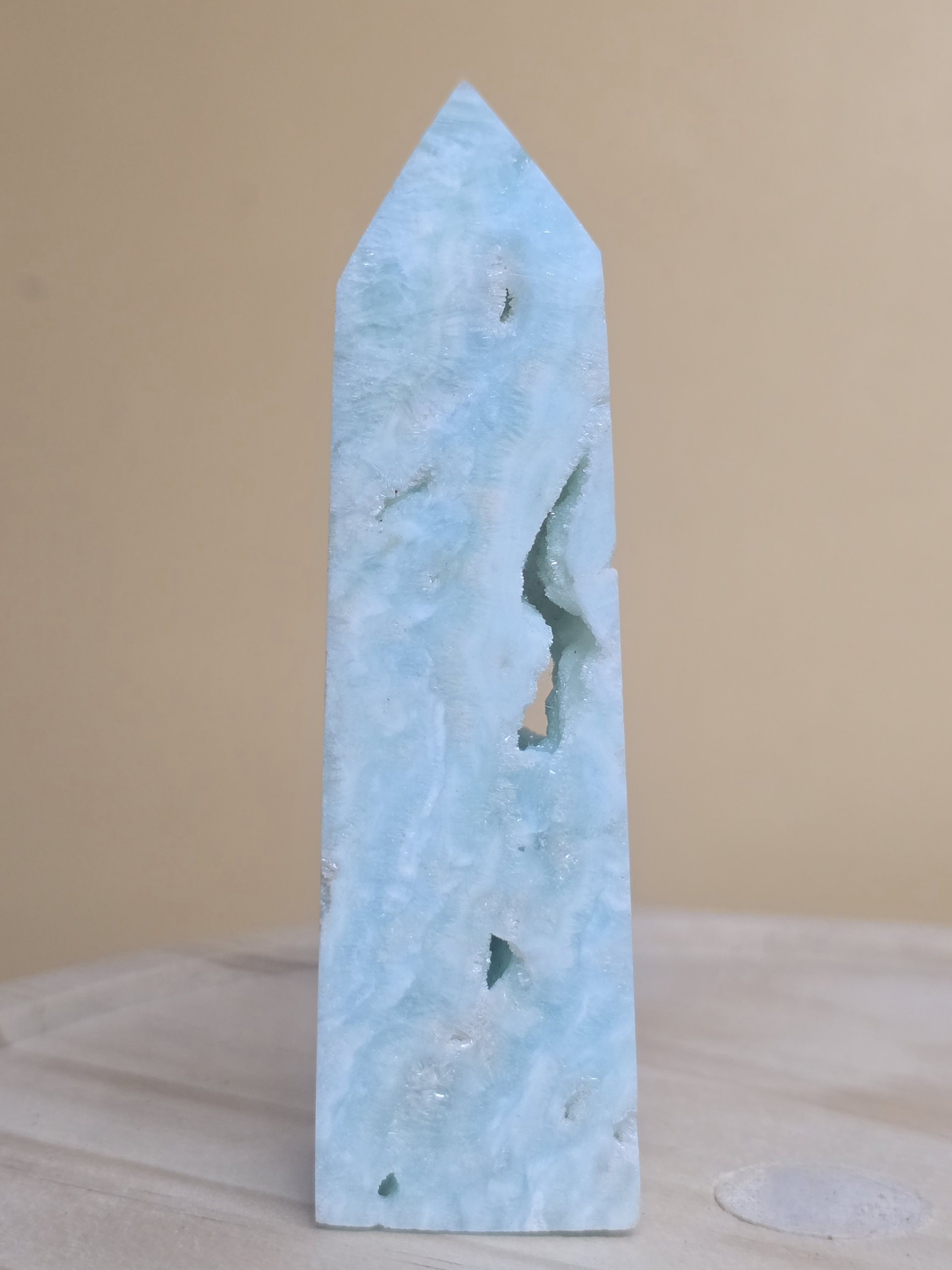 Trụ bán thô Blue Aragonite