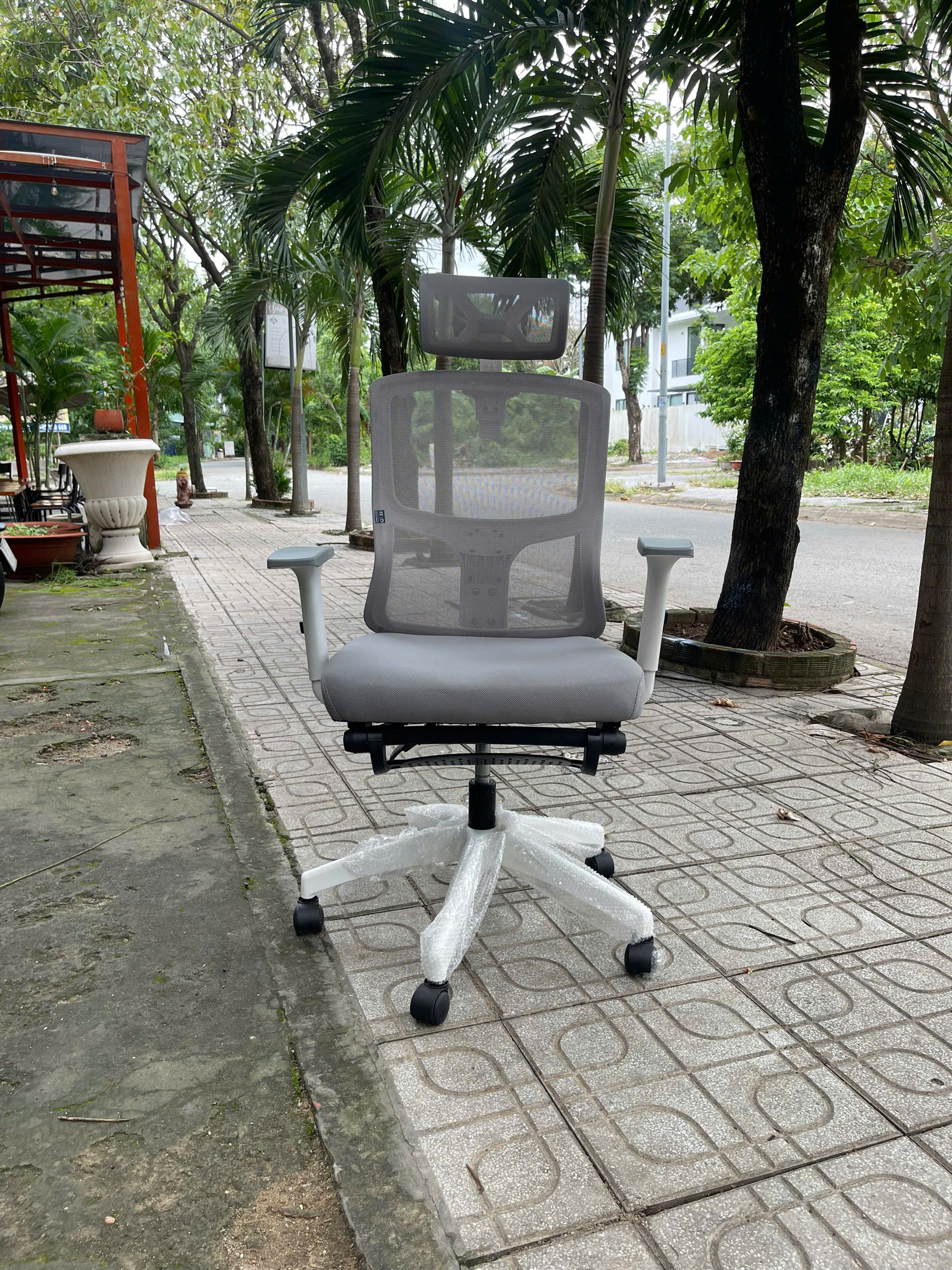 Ghế Xoay Văn Phòng Công Thái Học LXVIO – Ghế Xoay Lưng Lưới Thoáng Khí, Nệm Êm Thoải Mái, Thư Giãn Suốt Ngày Làm Việc