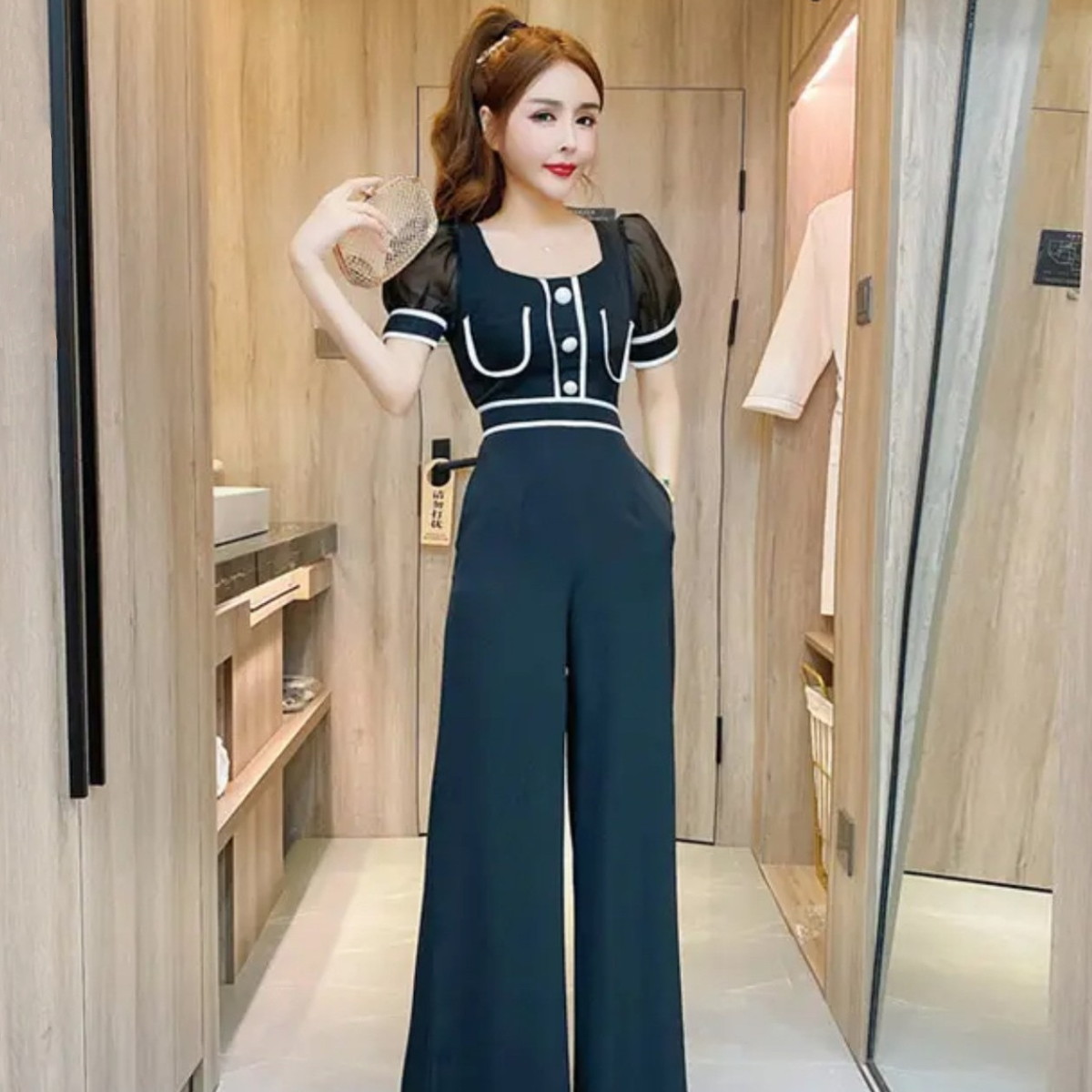 Jumpsuit dài cổ U tay bồng phối viền Phong Cách_thumbnail_3