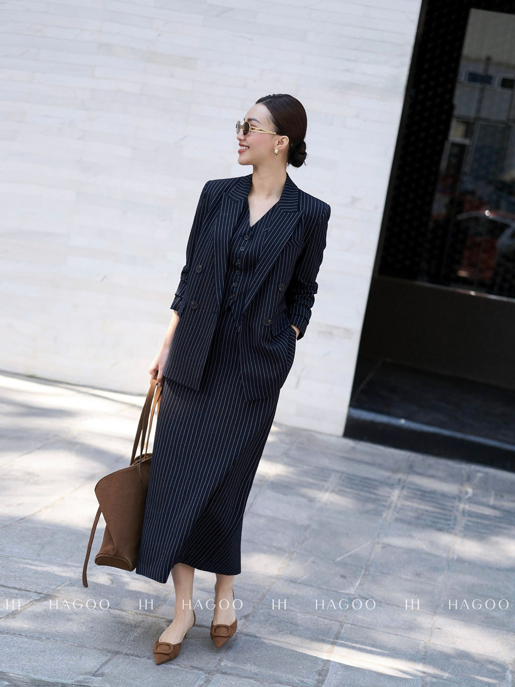 กระโปรงทรงดินสอผ่าหลัง