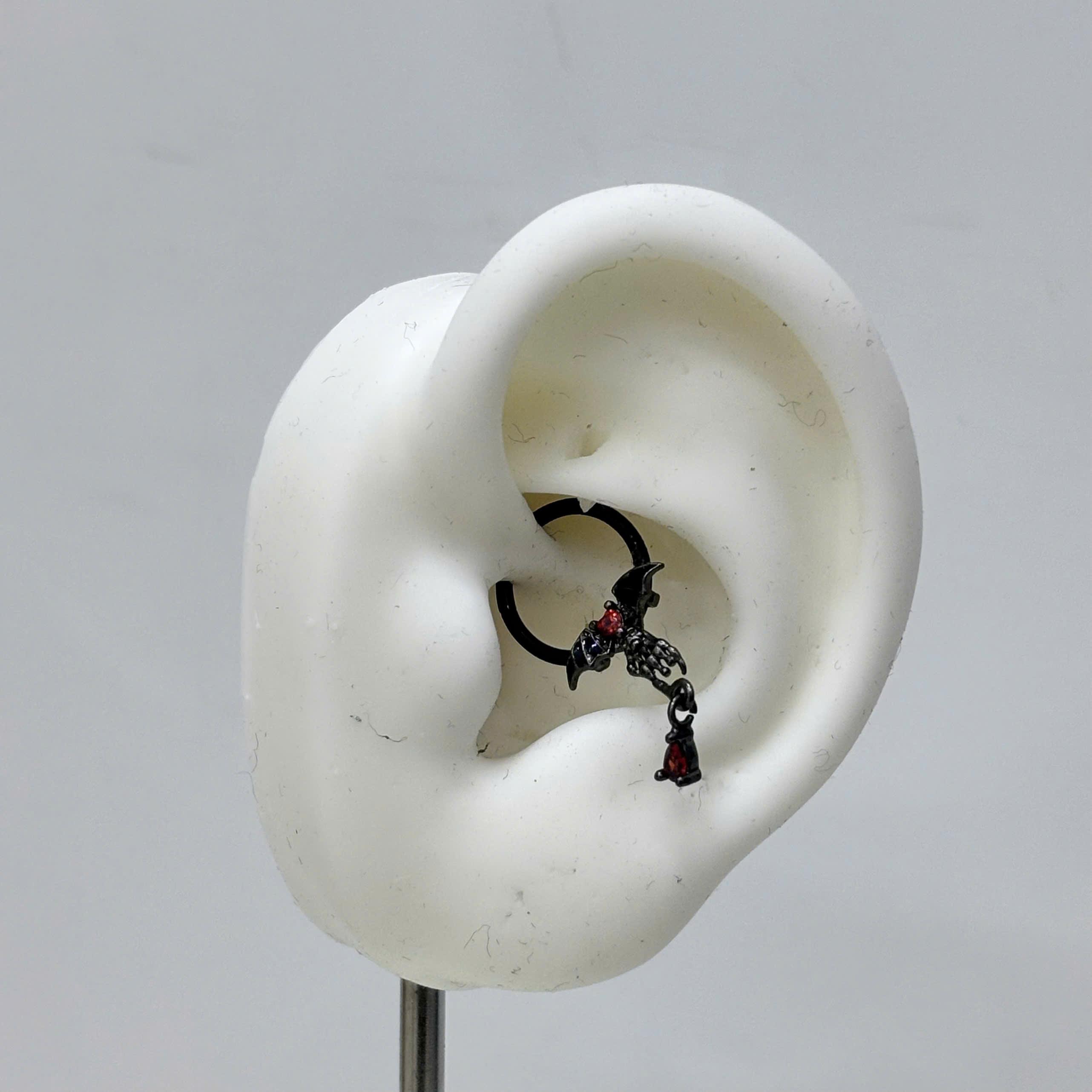 Daith dơi đen rơi đá đỏ_thumbnail_3