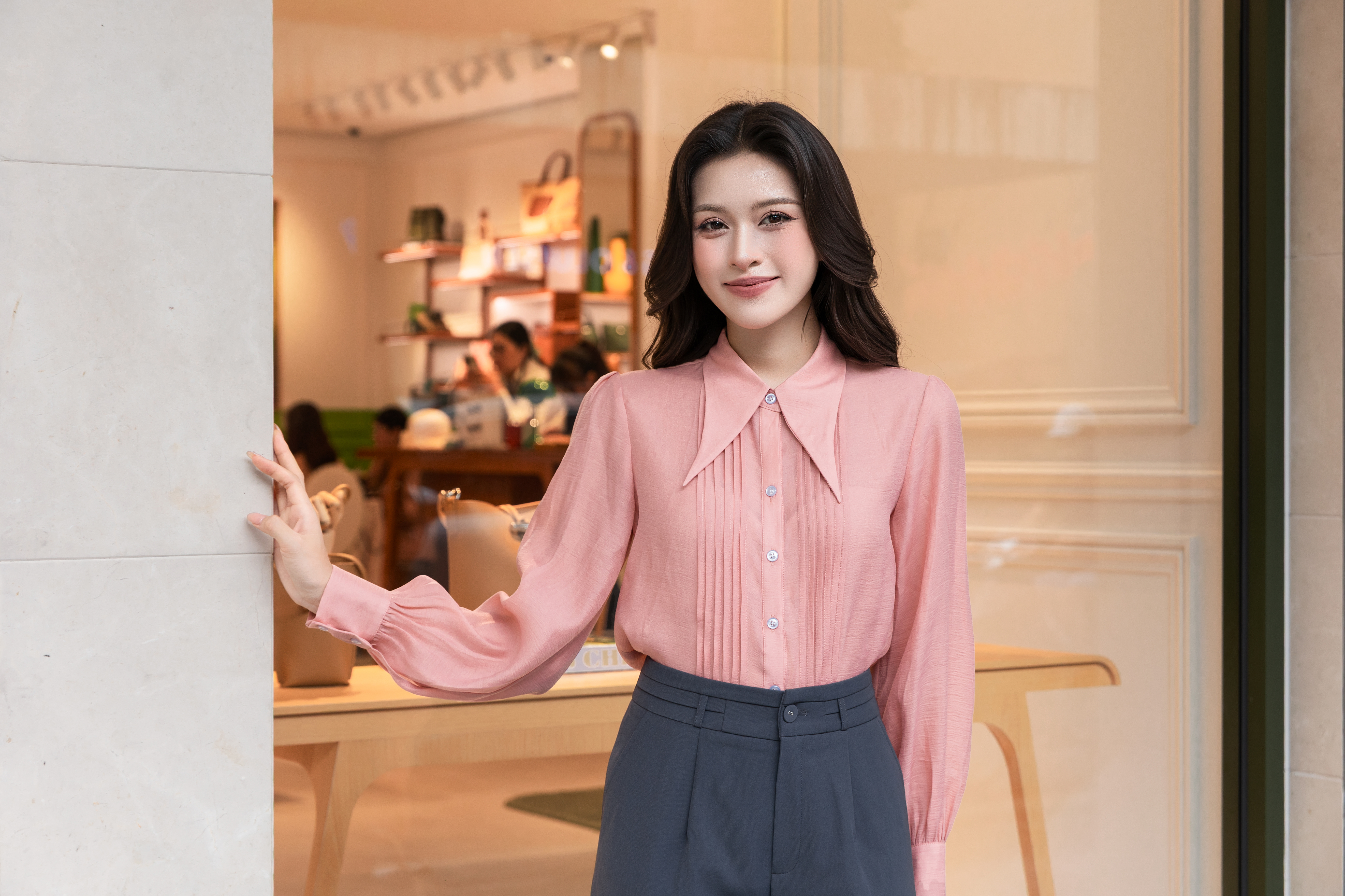 Áo sơ mi gân nẹp tơ hồng A4208