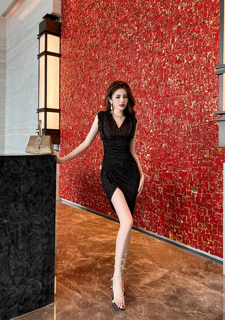 15123-Đầm body  dự tiẹc cổ V thân nhún vạc chéo cách điệu ( thun dệt kim)_thumbnail_1