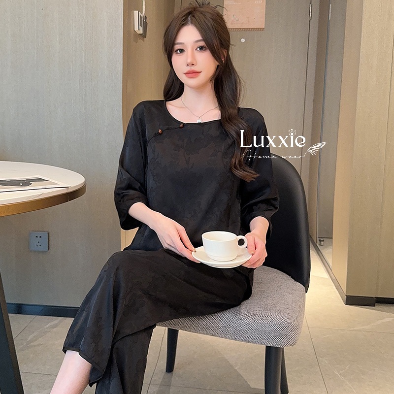N121 Pijama lụa sườn xám đen tay lửng