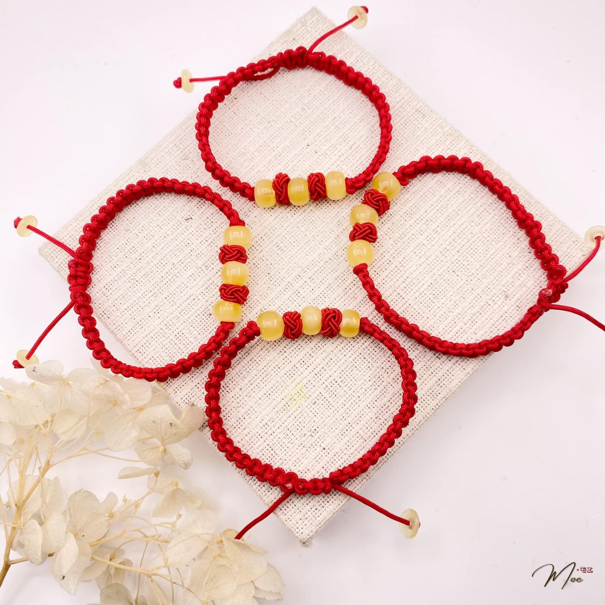 B65 - Vòng tay chỉ đỏ hổ phách mật lạp cho bé_thumbnail_1