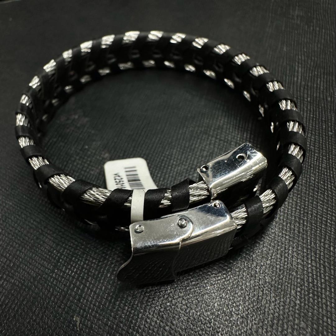 Vòng tay da thật mix khoá titan 21.5cm._thumbnail_1