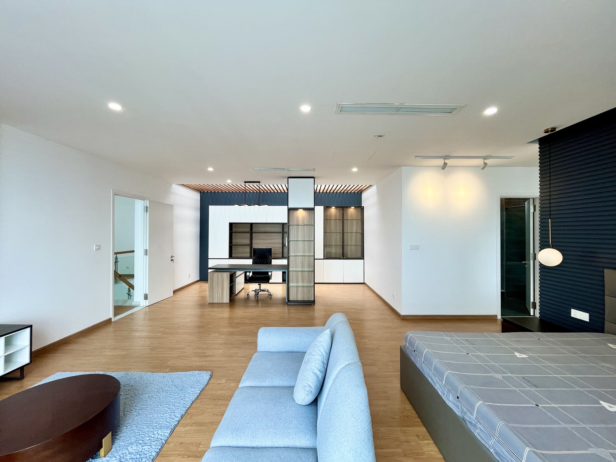 Bán nhanh căn Penthouse đẳng cấp nhất, view sông Sài Gòn 