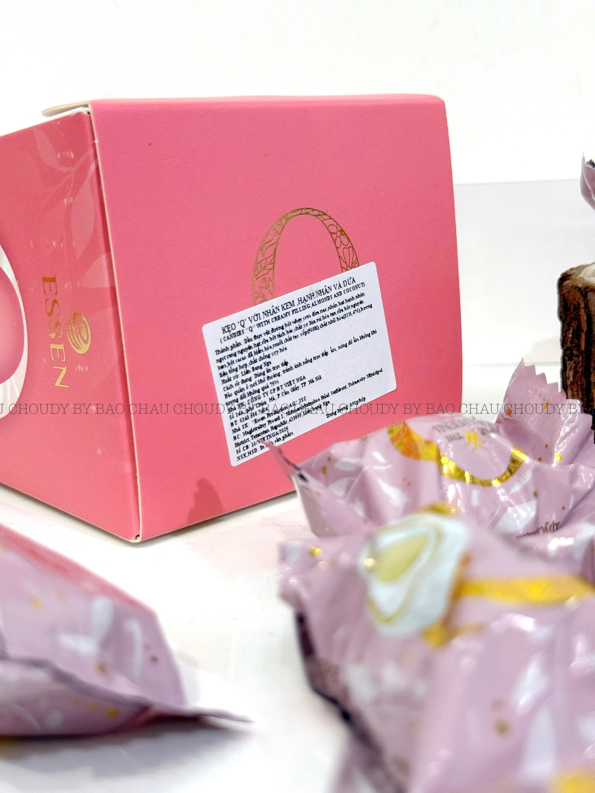 K102 KẸO SOCOLA TRẮNG XỐP KEM HẠNH NHÂN DỪA (150G)_thumbnail_3