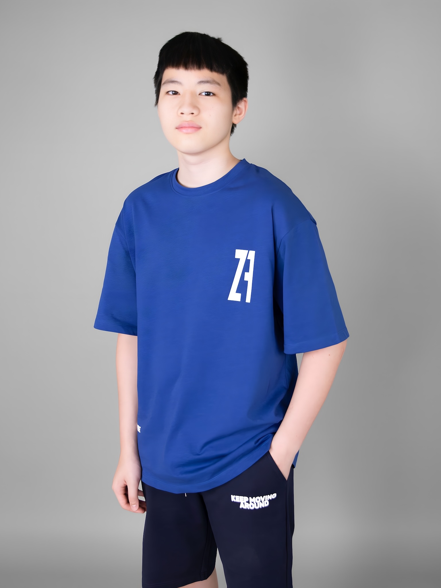 Áo phông bé trai dáng rộng màu coban chữ trắng_thumbnail_4