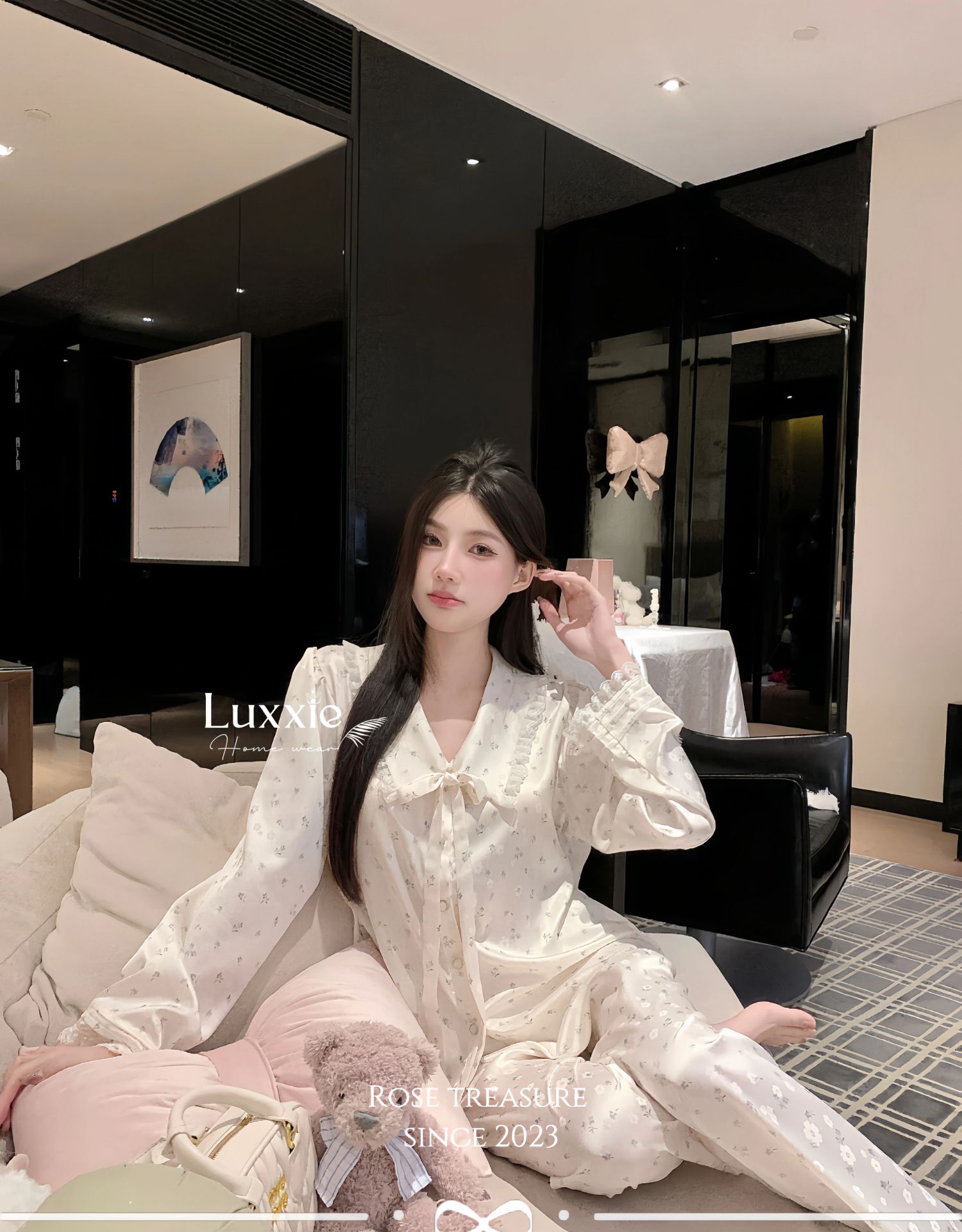 N123 Pijama lụa trắng hoa nhí viền ren cổ sen_thumbnail_3