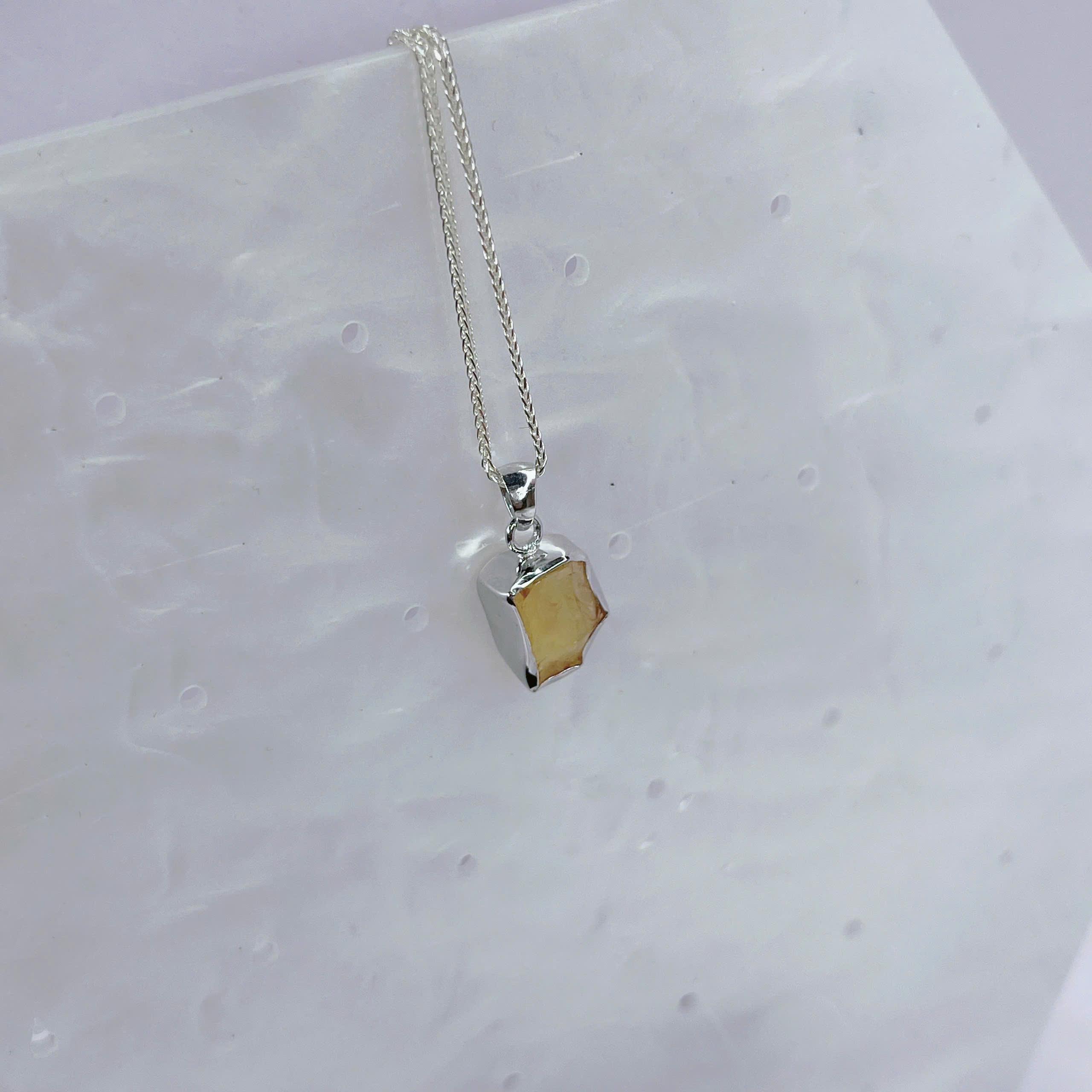 Vòng cổ bạc đá thạch anh vàng_thumbnail_1