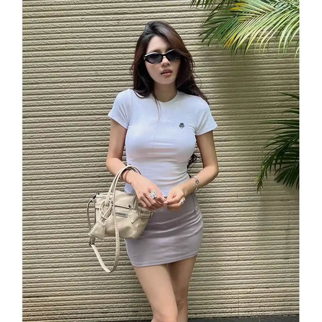 Áo baby tee form ôm Miucho visco dày dặn thoáng mát thấm hút tốt in logo basic 2728_thumbnail_4