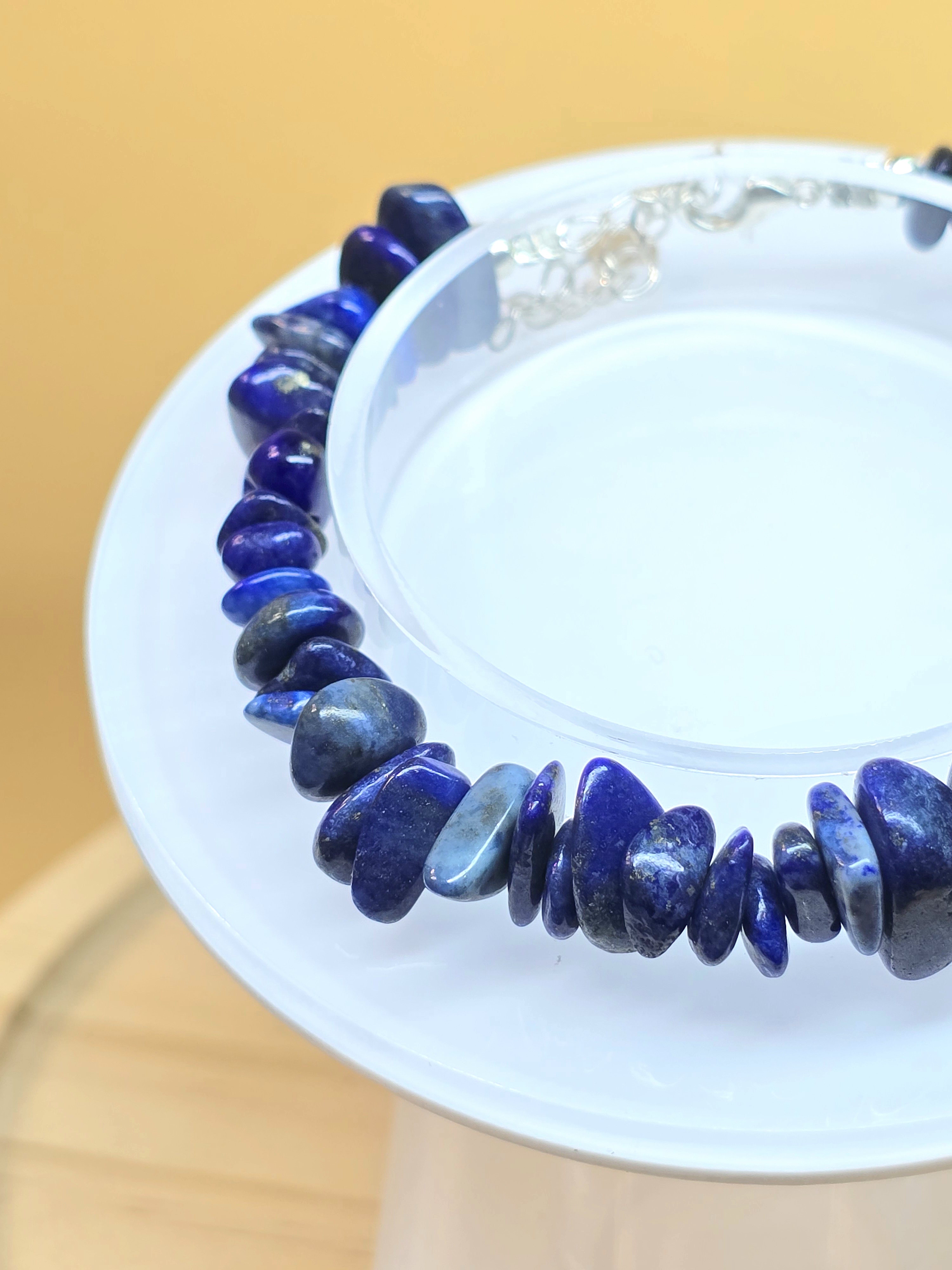 Vòng Hạt Chips Lapis Lazuli Với Móc Khóa Hợp Kim Không Rỉ