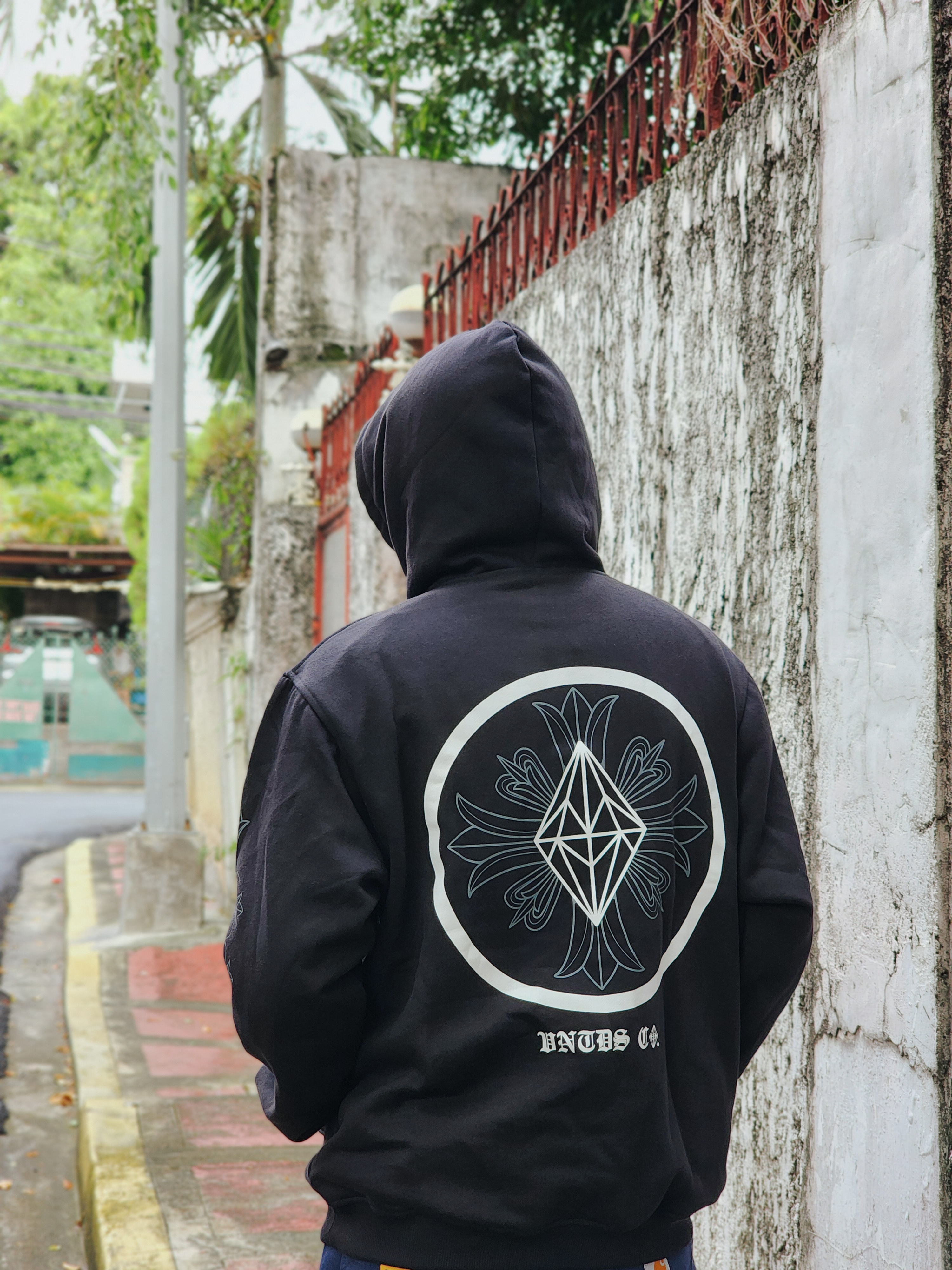 VNTDS Chrome Heart Inspired Hoodie_thumbnail_2