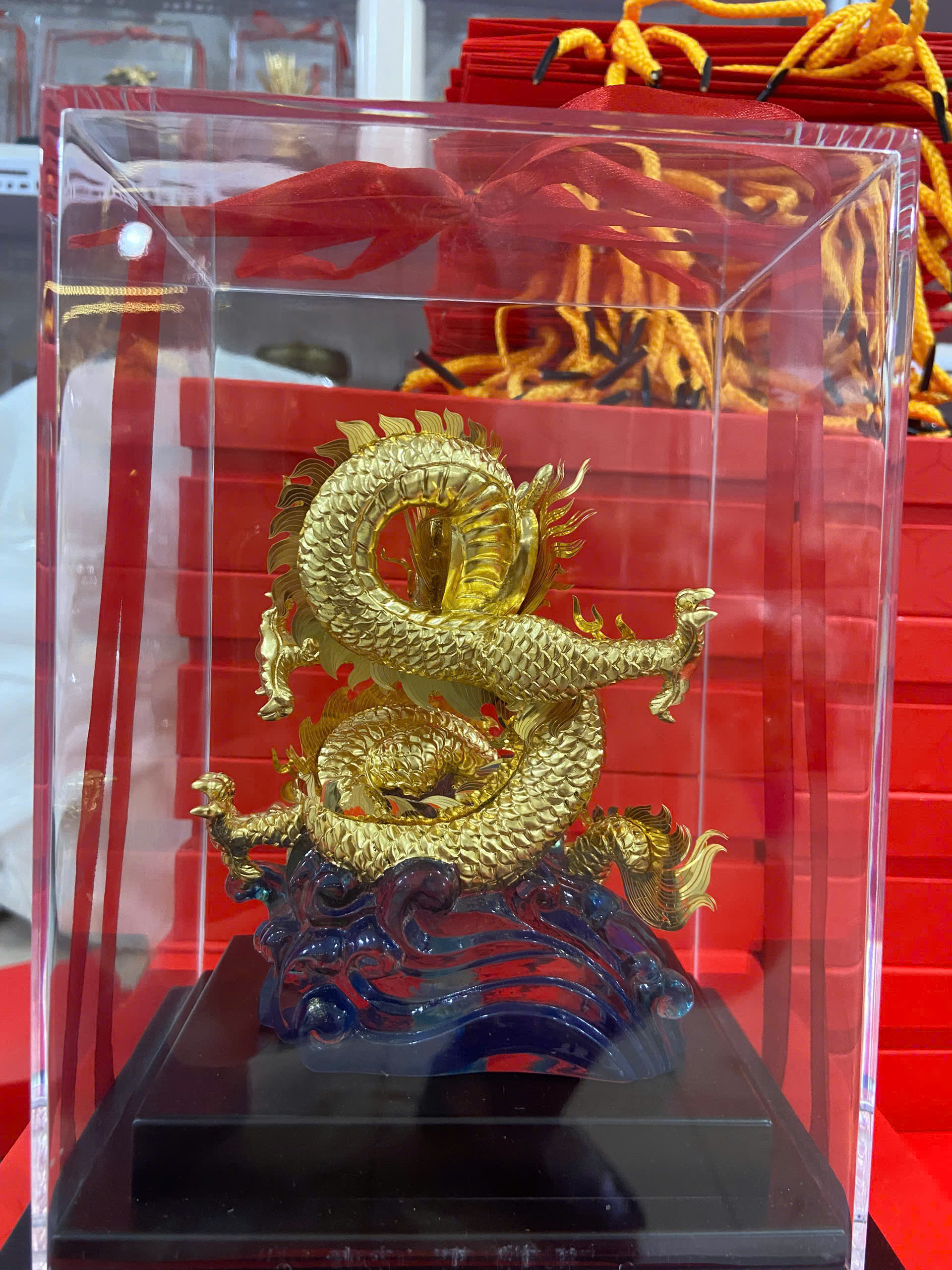 Tượng rồng dát vàng 24k - tương phong thủy rông nhả ngọc KT: 22x17x14cm _thumbnail_0