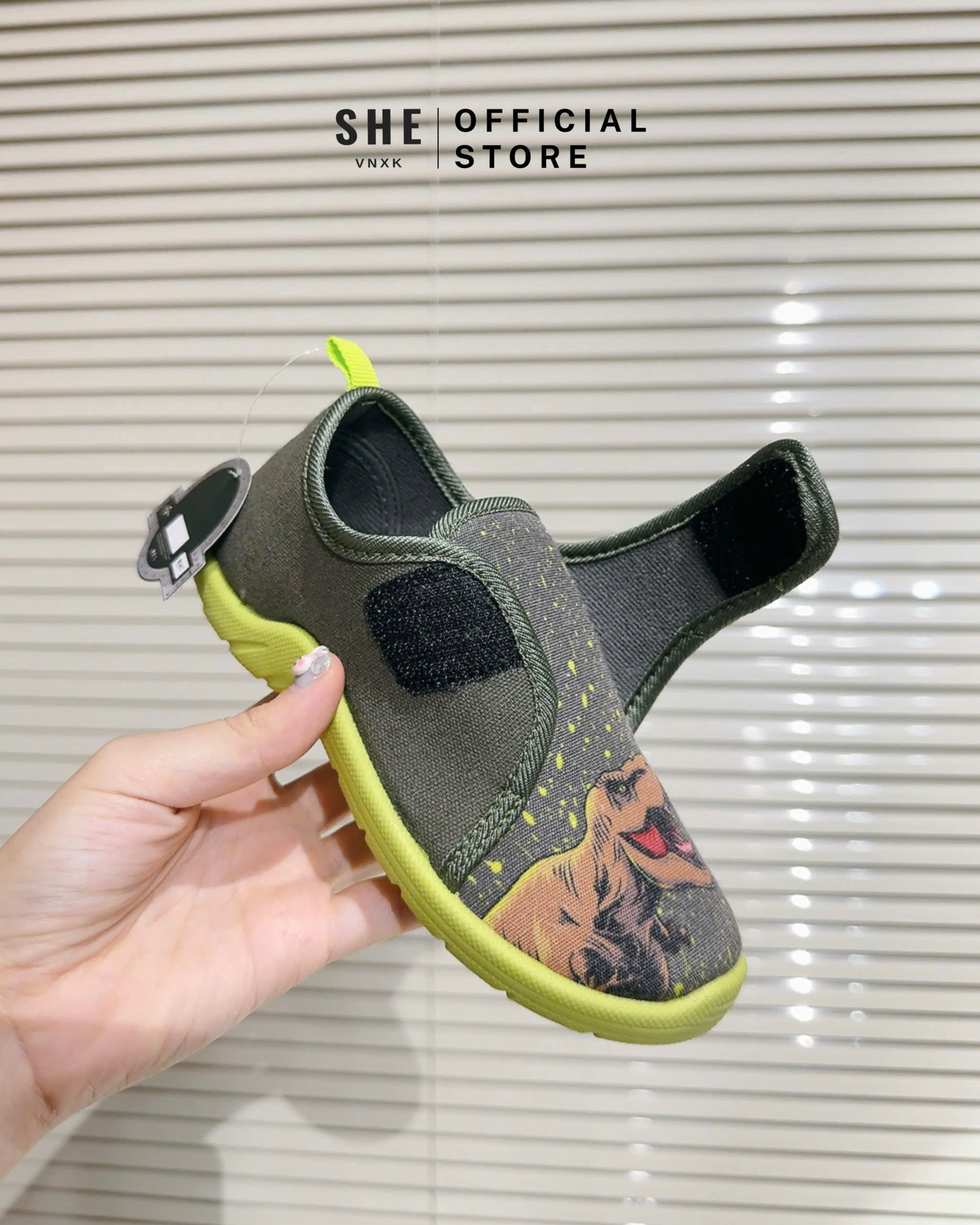 E664 GIÀY JURASSIC BÉ_thumbnail_2